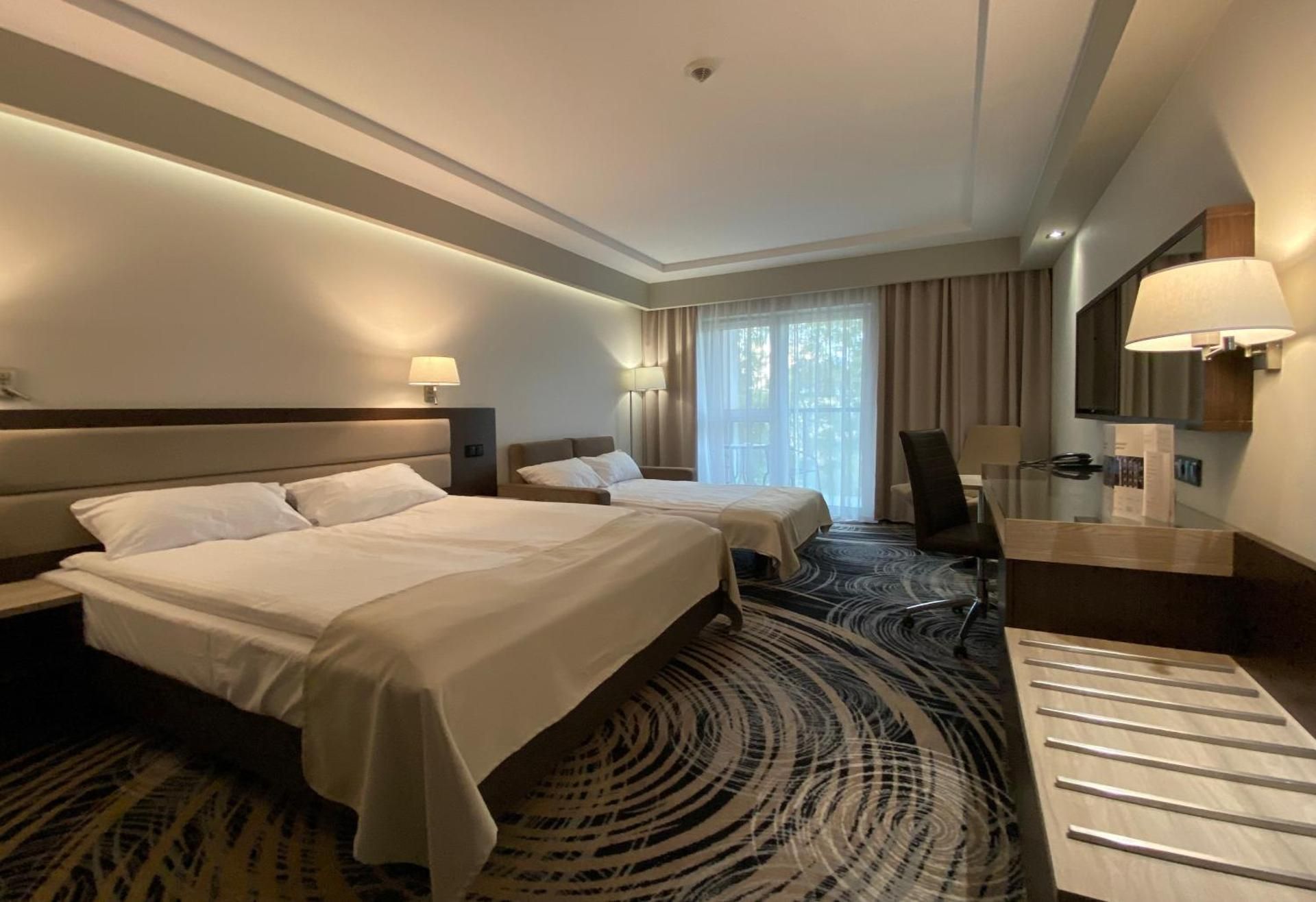 Deluxe Family Room