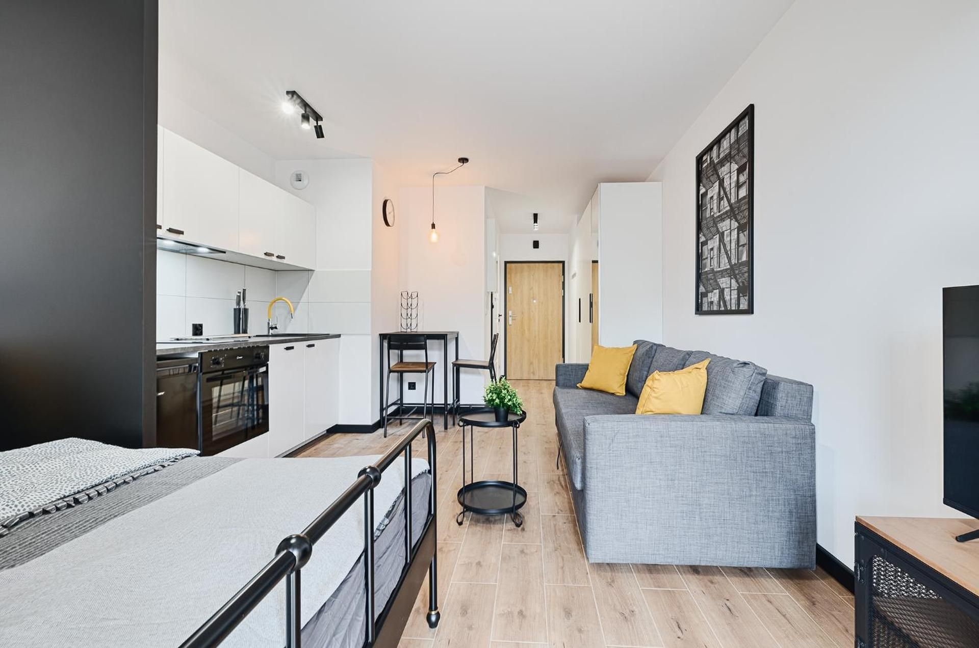 Studio Apartment