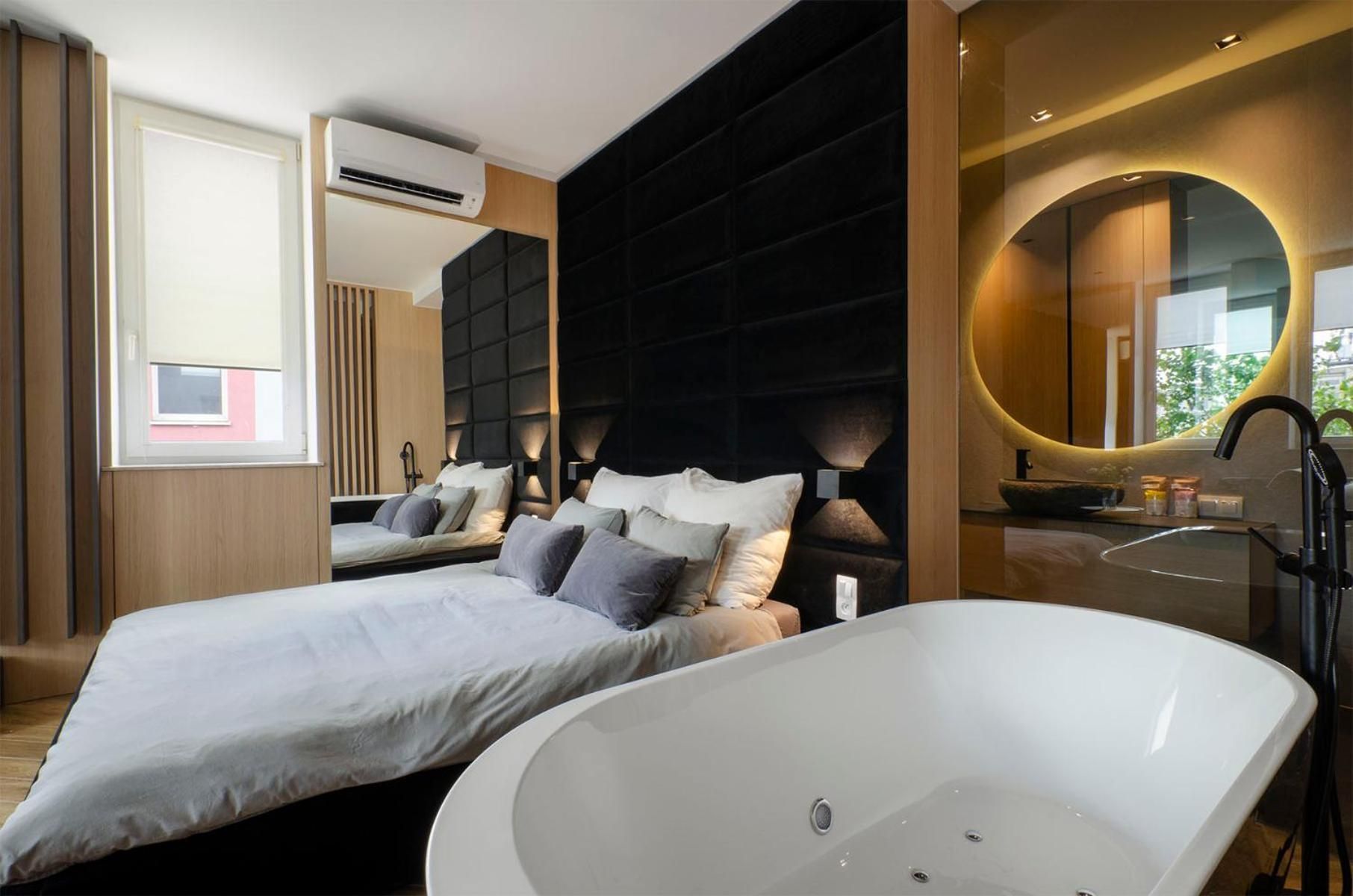 Studio with Jacuzzi