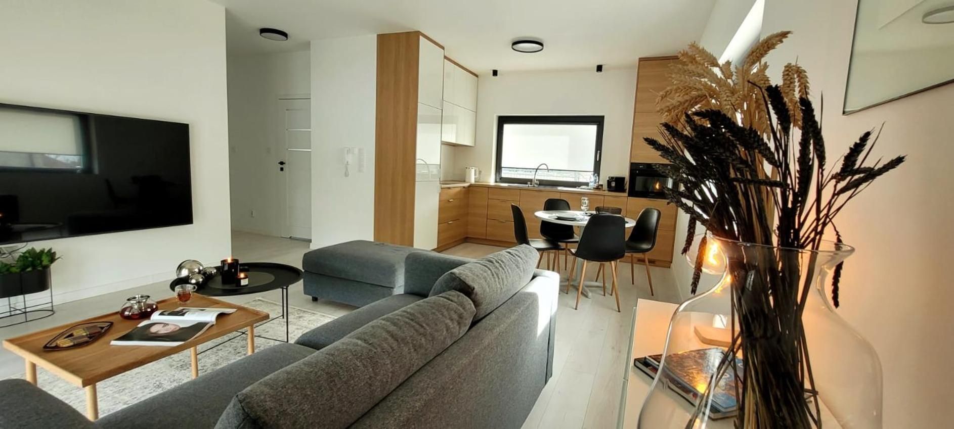 17 DOM duzy parking , Mandoria , PTAK , 2 Sypialnie lub 1 sypialnia, taras , Autostrada A1, Kalinows Two-Bedroom Apartment 3