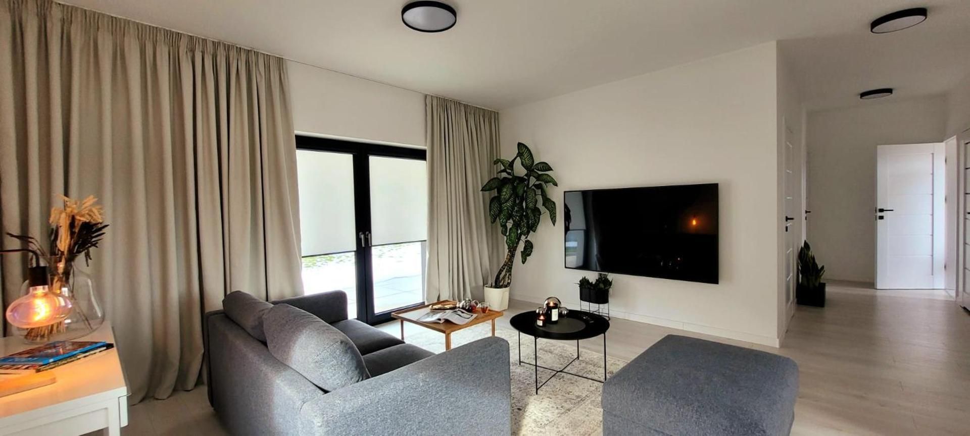 17 DOM duzy parking , Mandoria , PTAK , 2 Sypialnie lub 1 sypialnia, taras , Autostrada A1, Kalinows Two-Bedroom Apartment 2