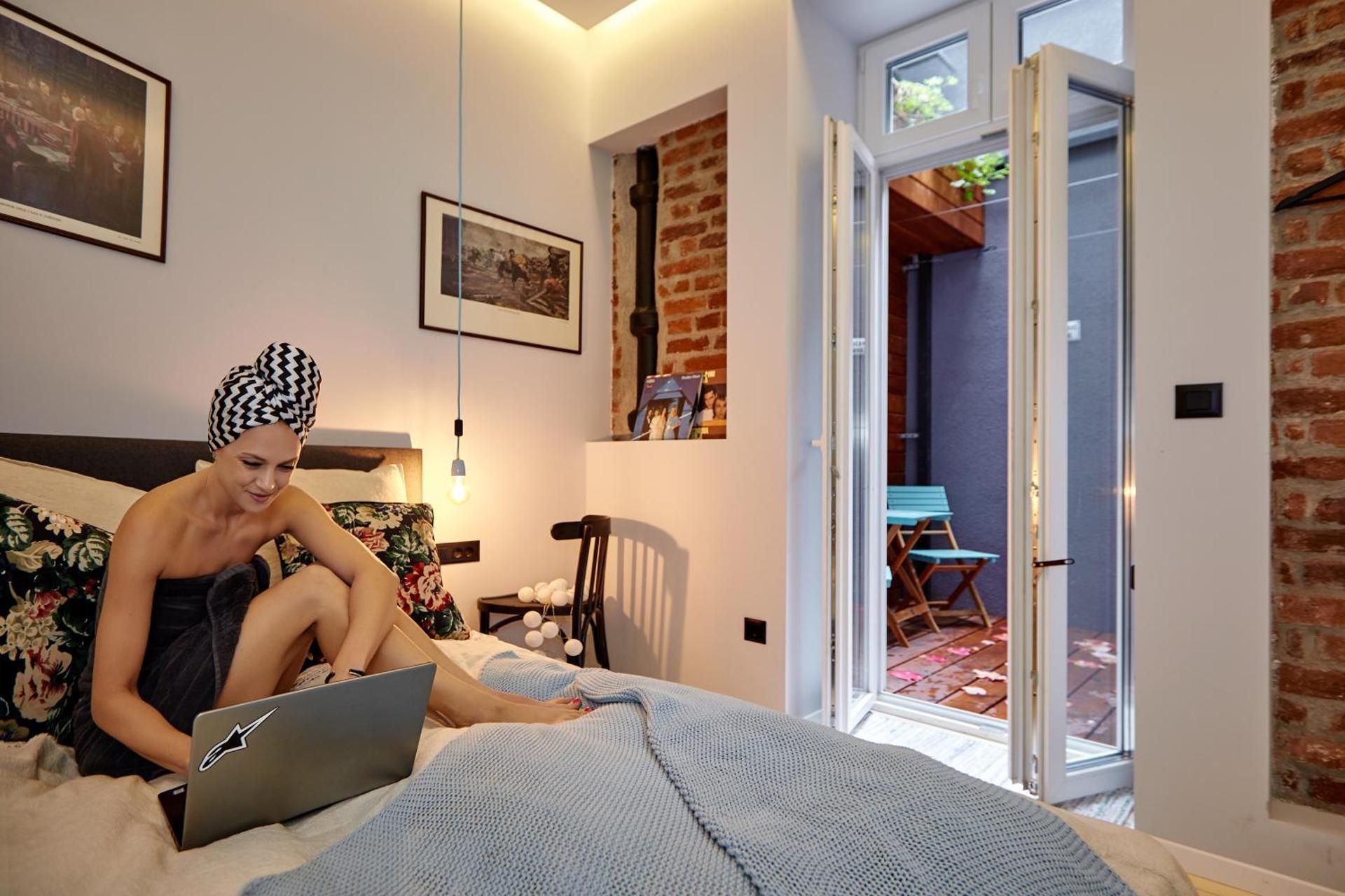 Apartment with Balcony