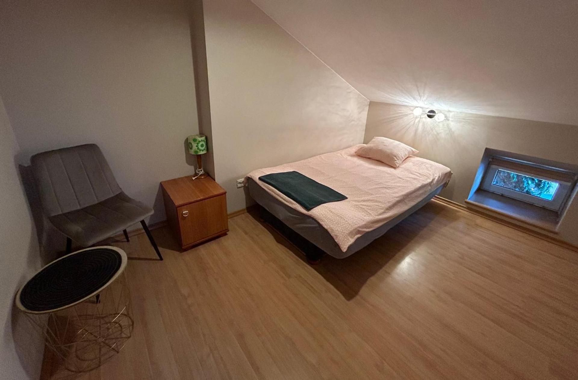 Standard Single Room with Shared Bathroom