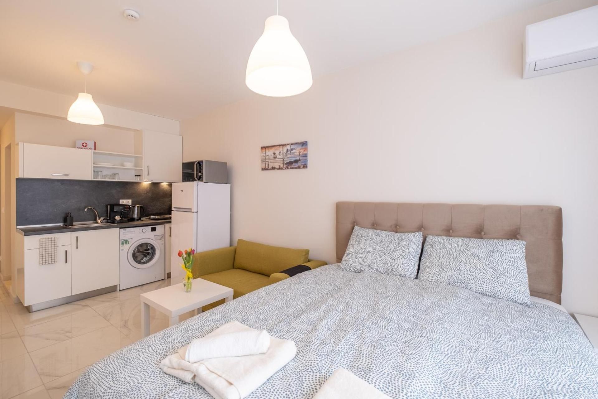 Deluxe Apartment