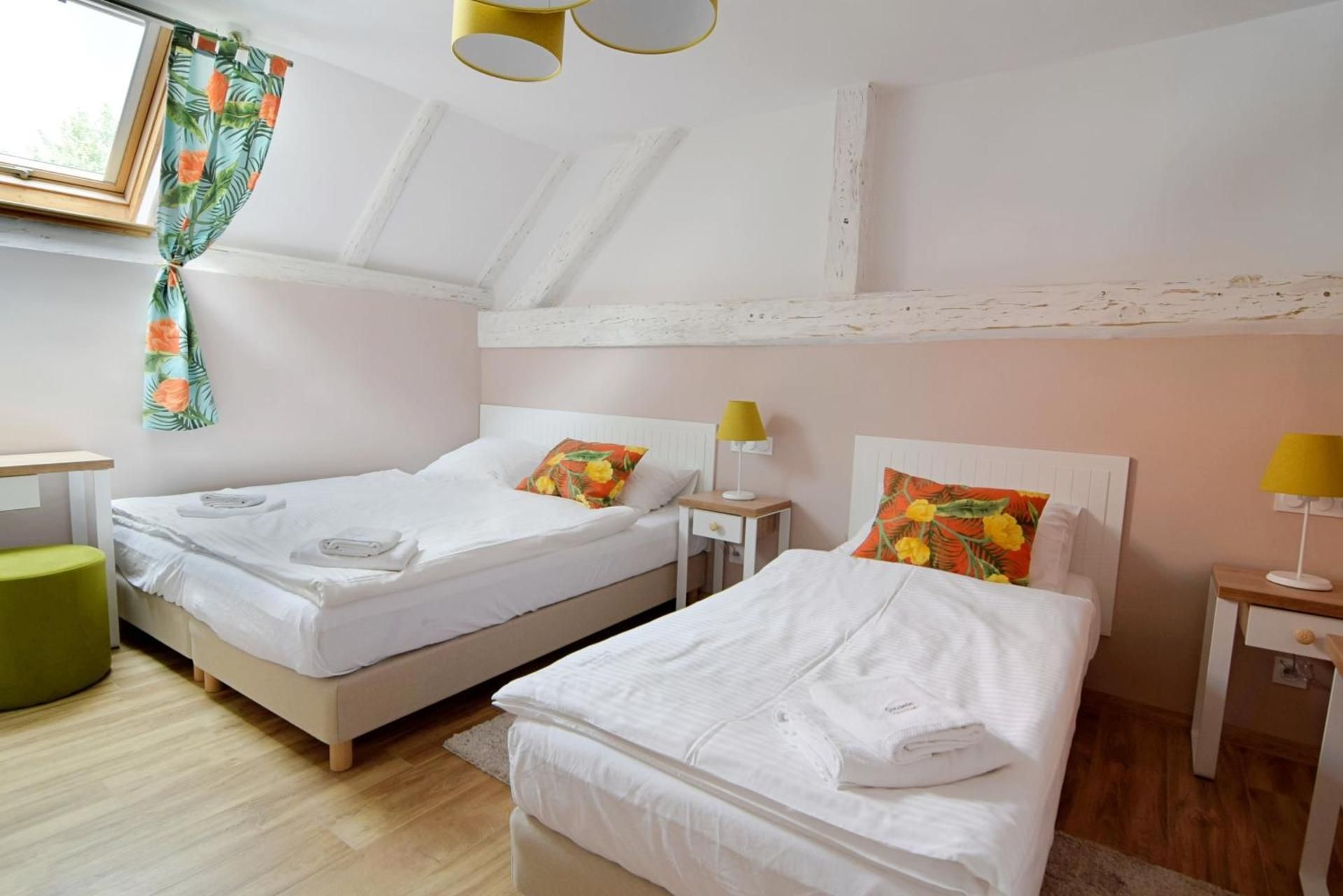 Basic Triple Room