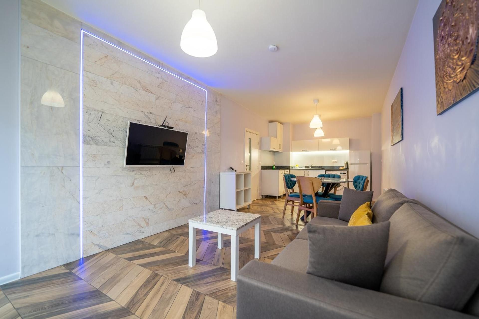 Deluxe Apartment