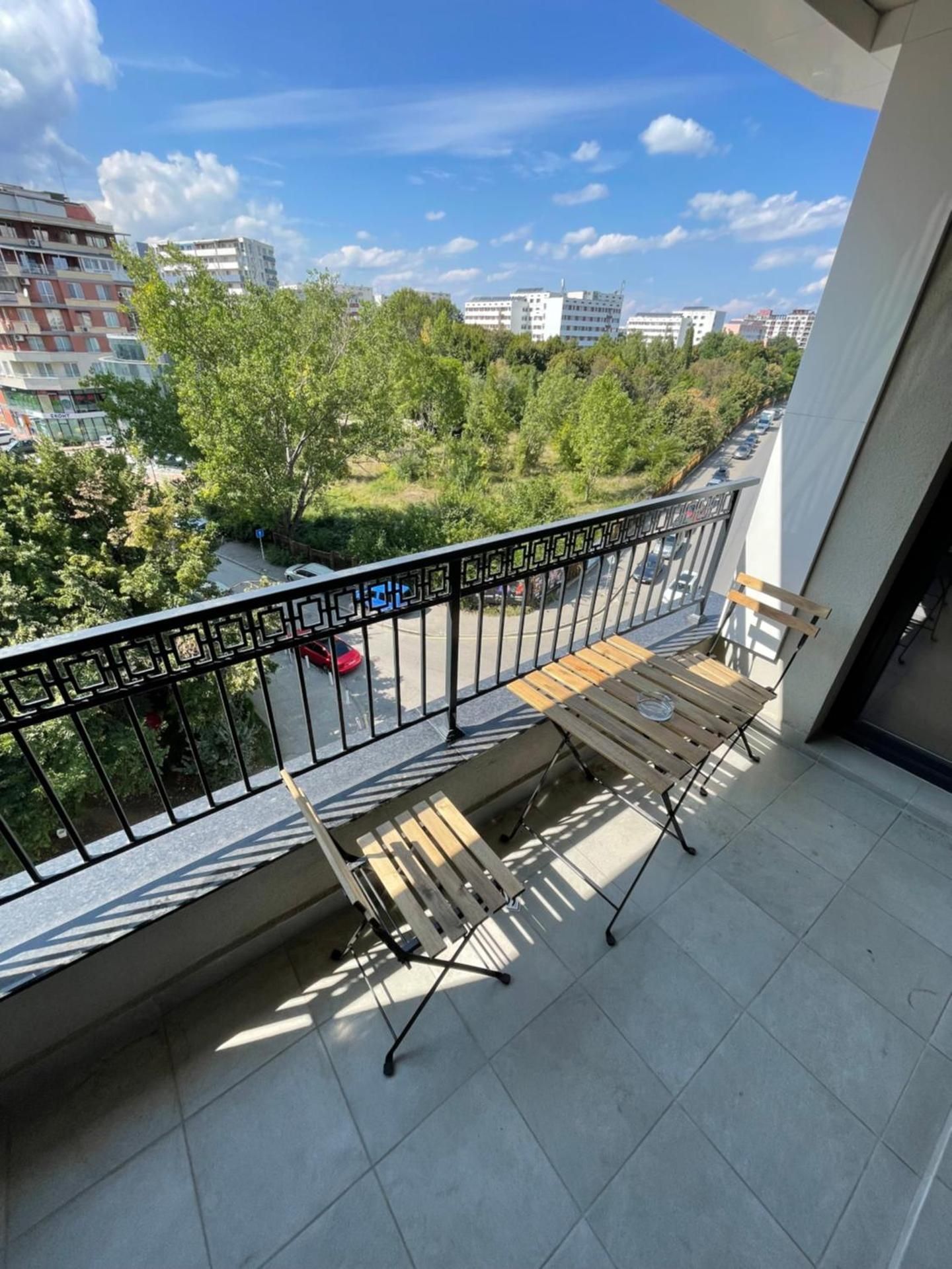 Studio with Balcony