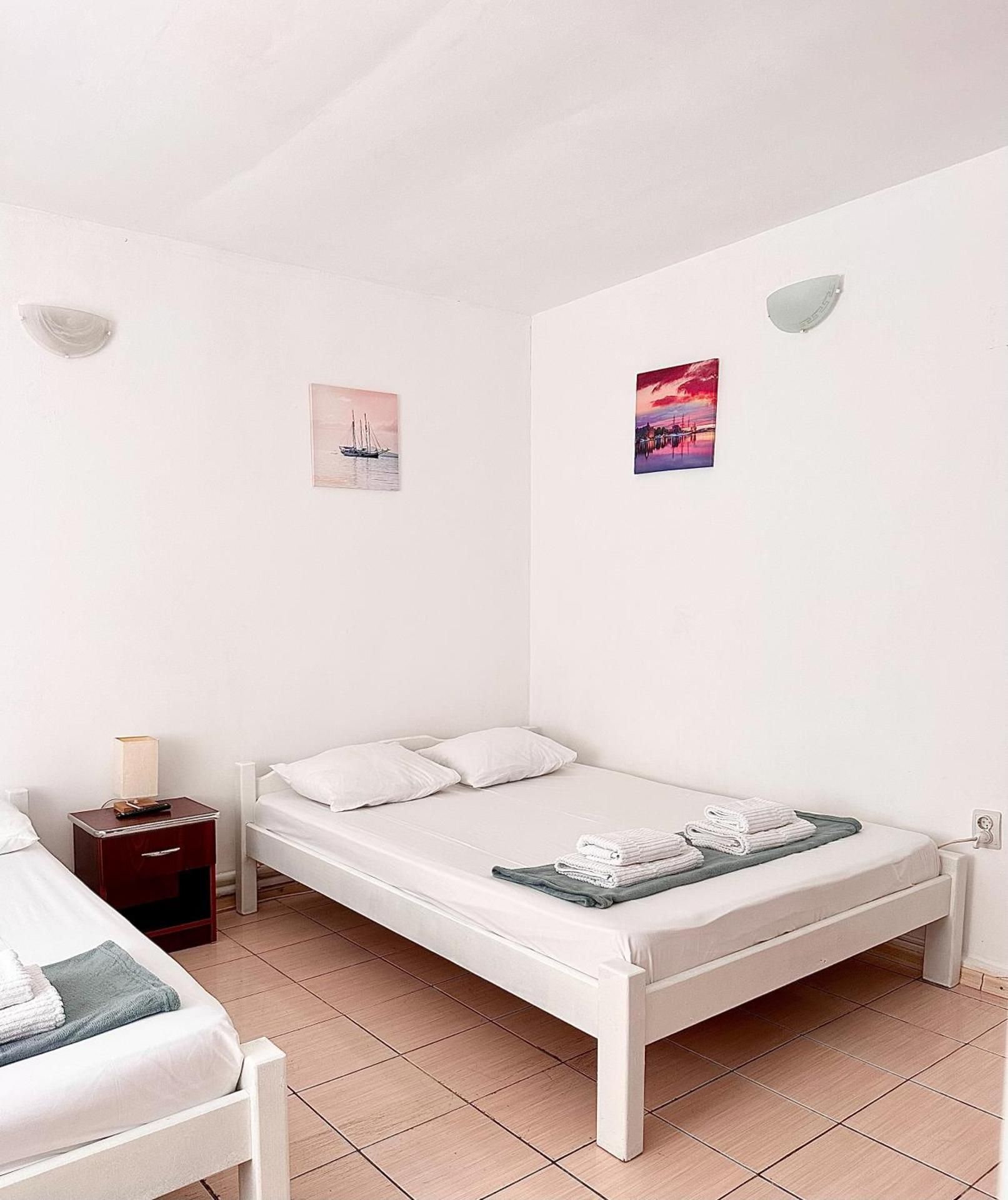 Quadruple Room with Private Bathroom