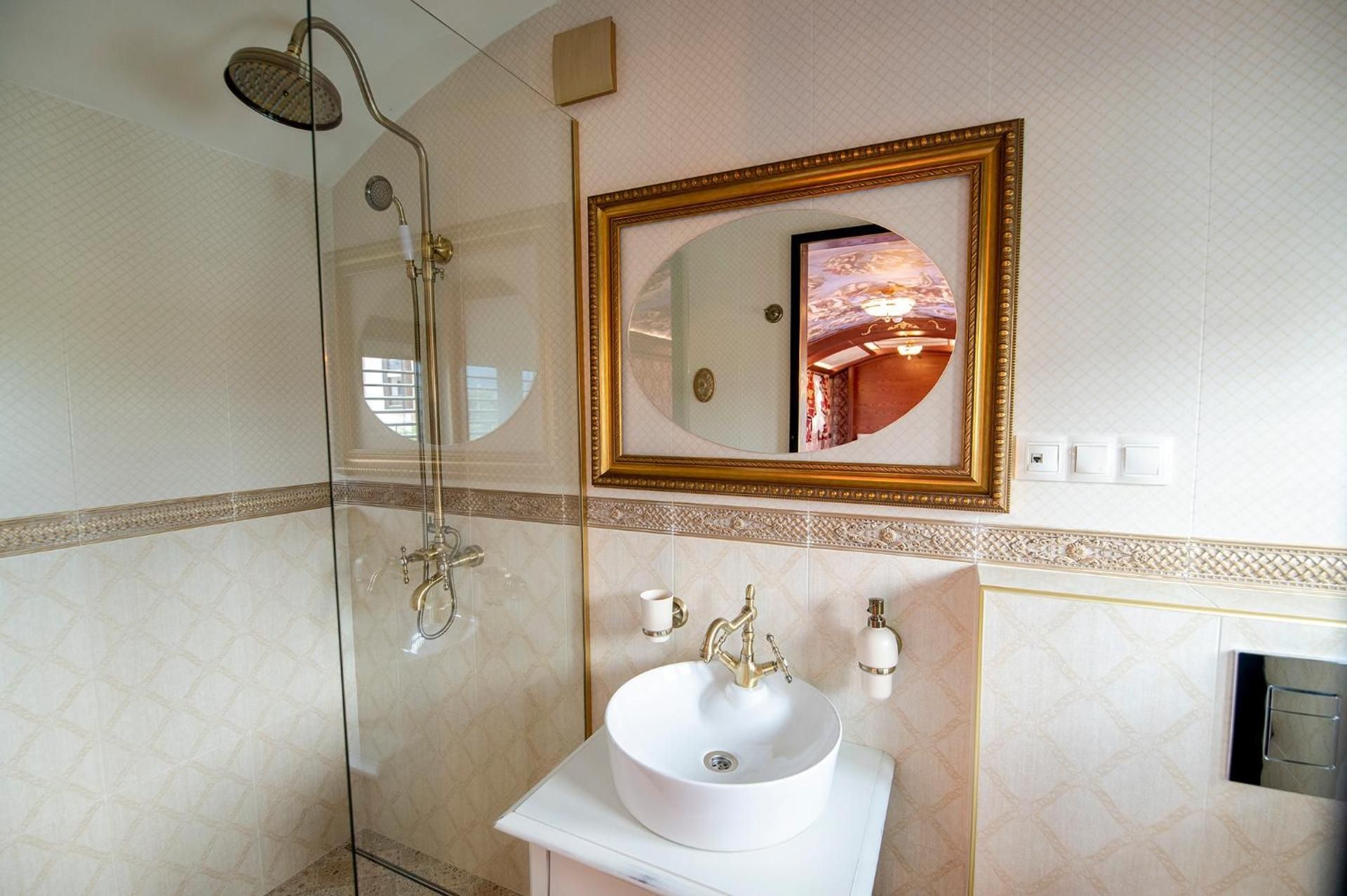 Wagon "Royal Suite"