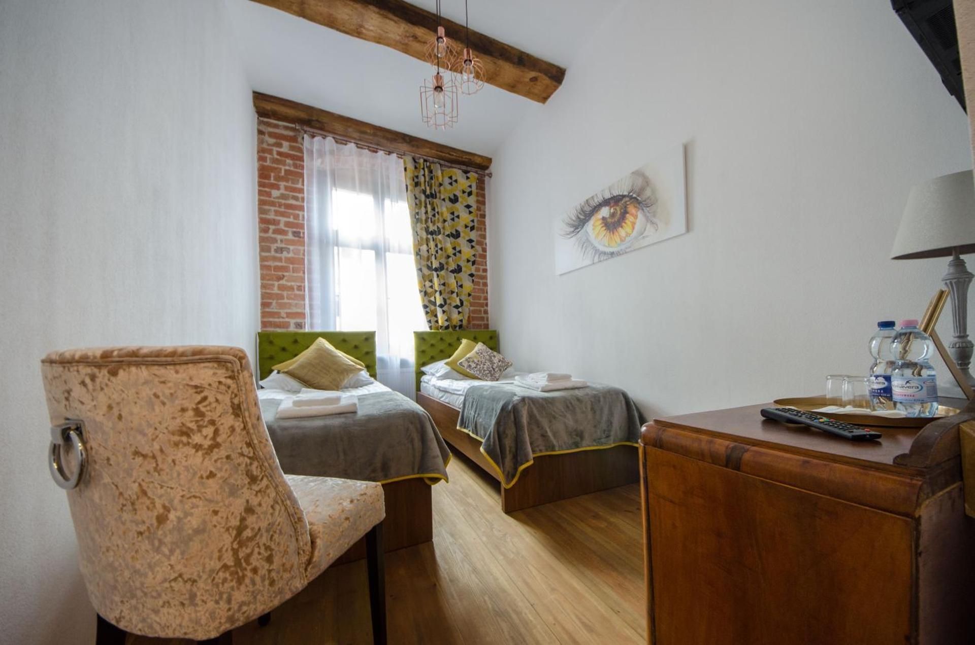 Large Twin Room