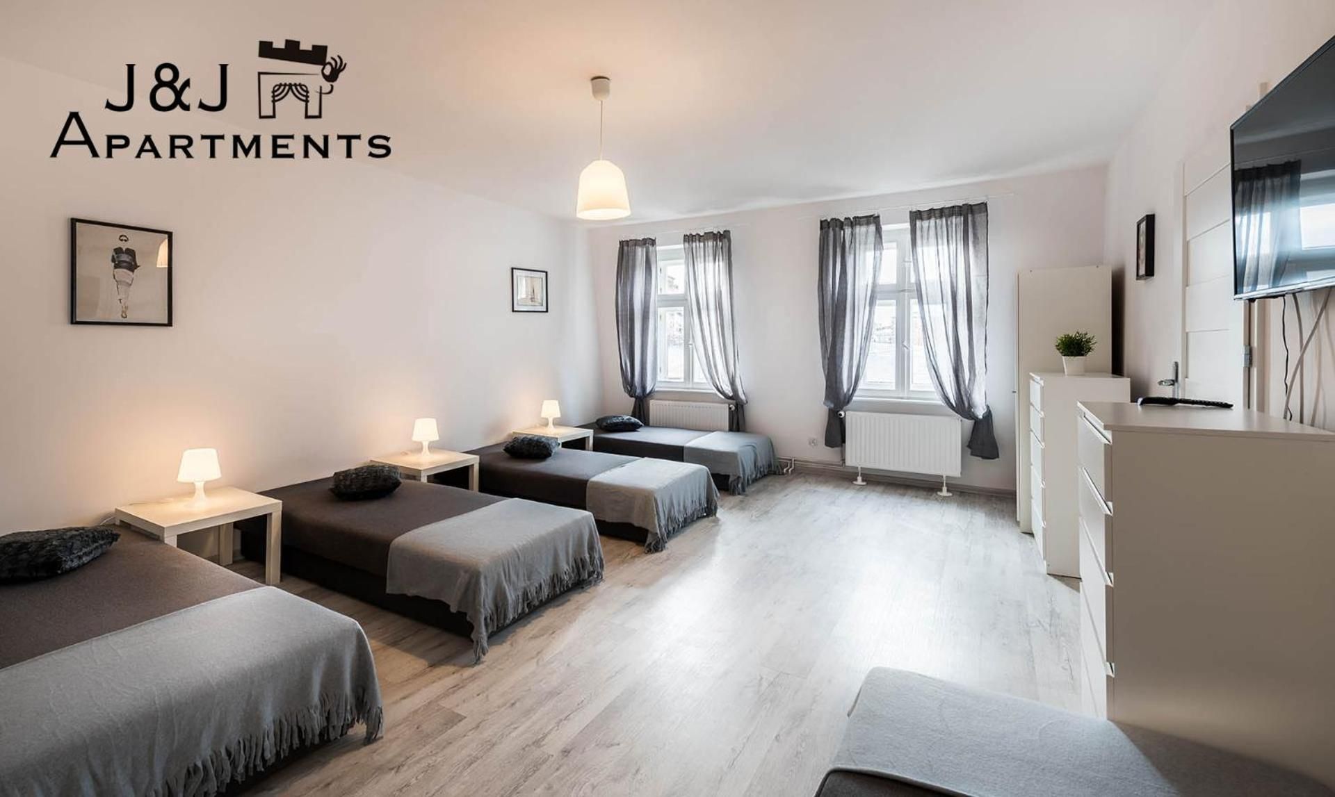 Mixed Dormitory Room
