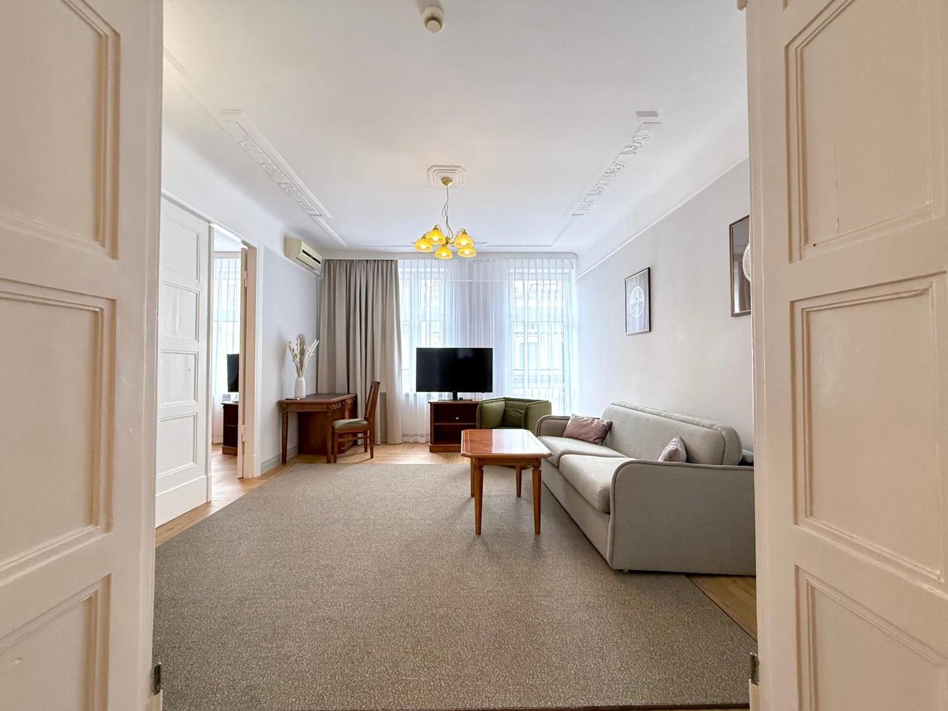 Deluxe Apartment