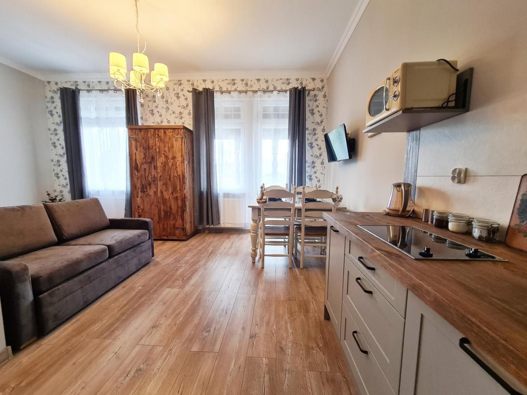 Studio Apartment with Balcony