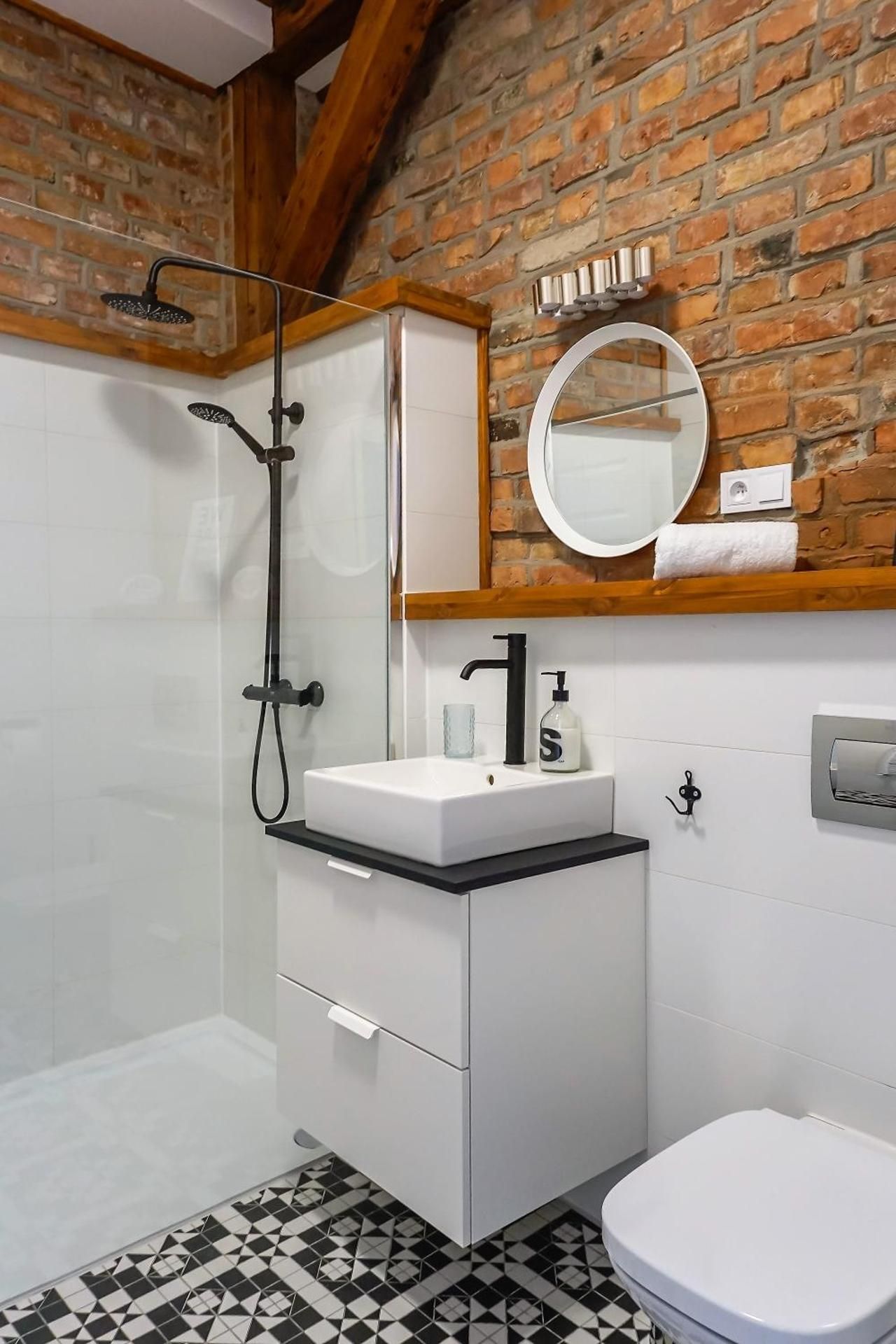 Studio Apartment