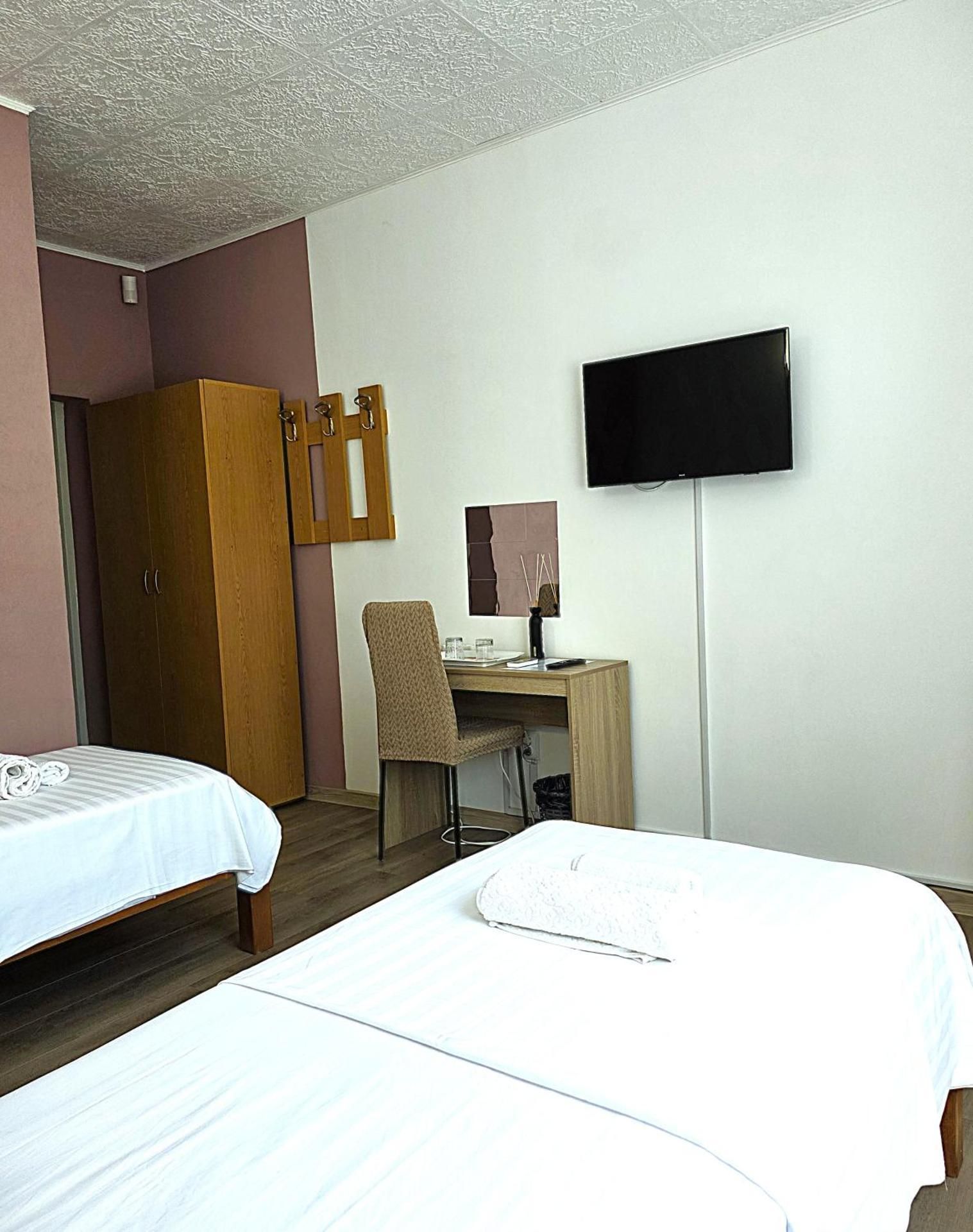 Twin Room with Private Bathroom