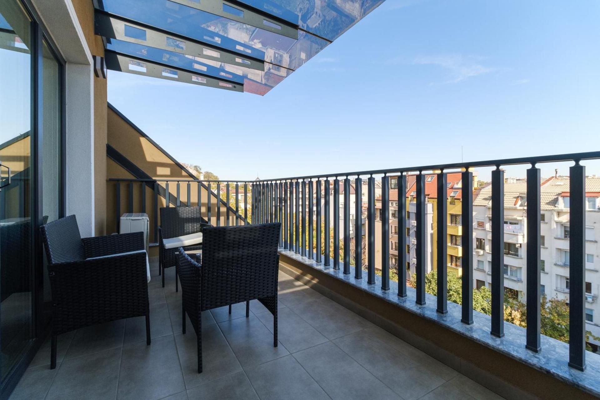 Apartment with City View