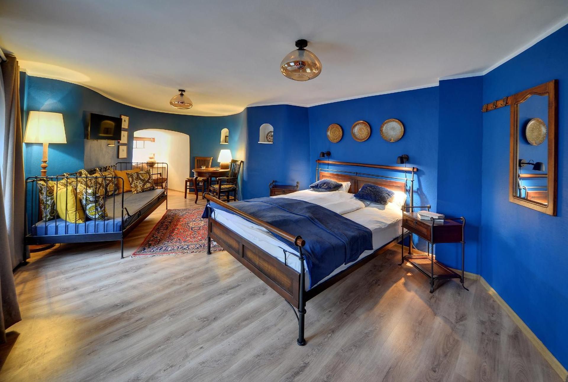 Triple Room with Private Bathroom