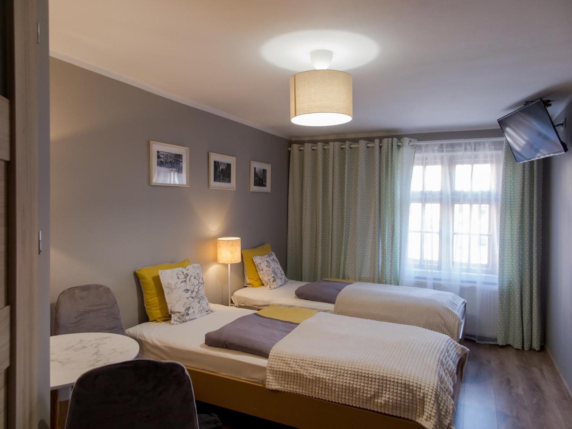 Twin Room with Private Bathroom