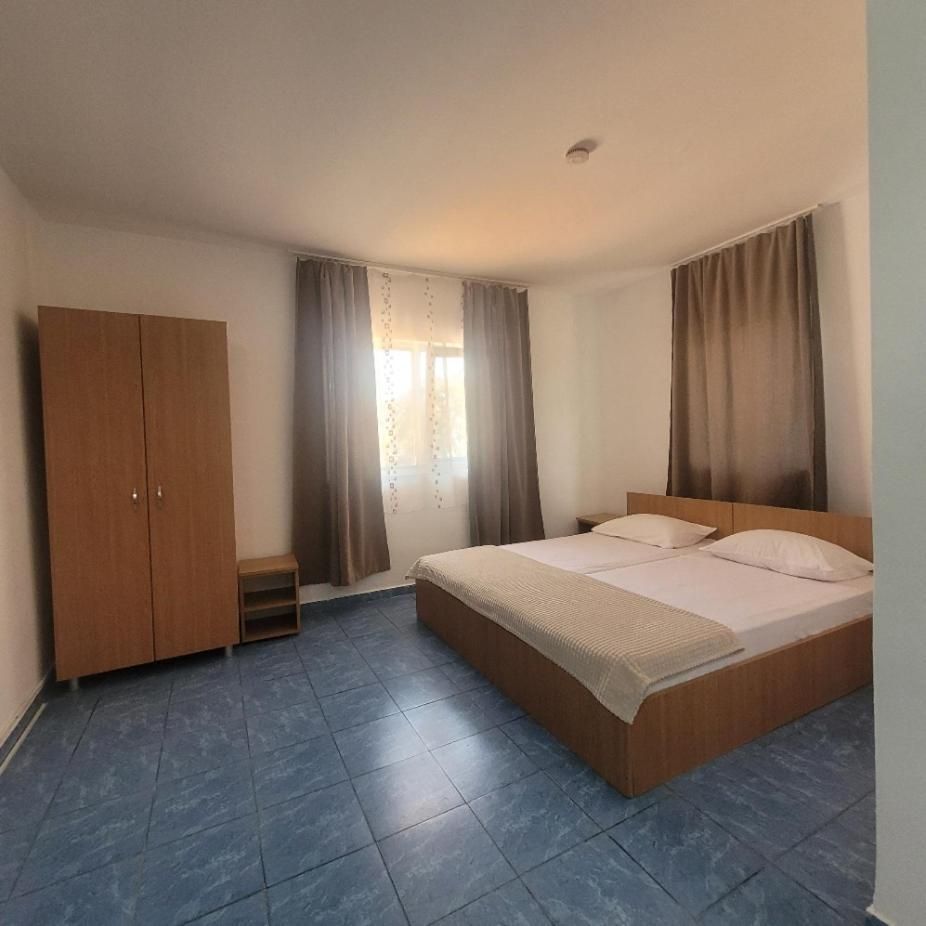 Large Double or Twin Room