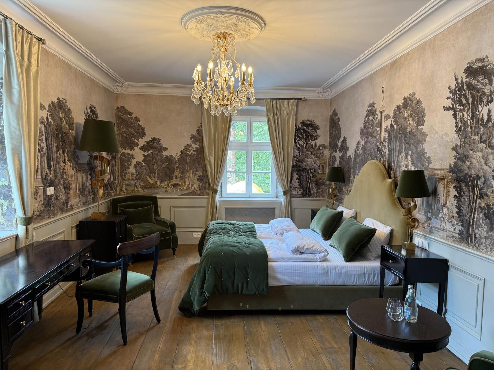 Deluxe Double Room with Castle View