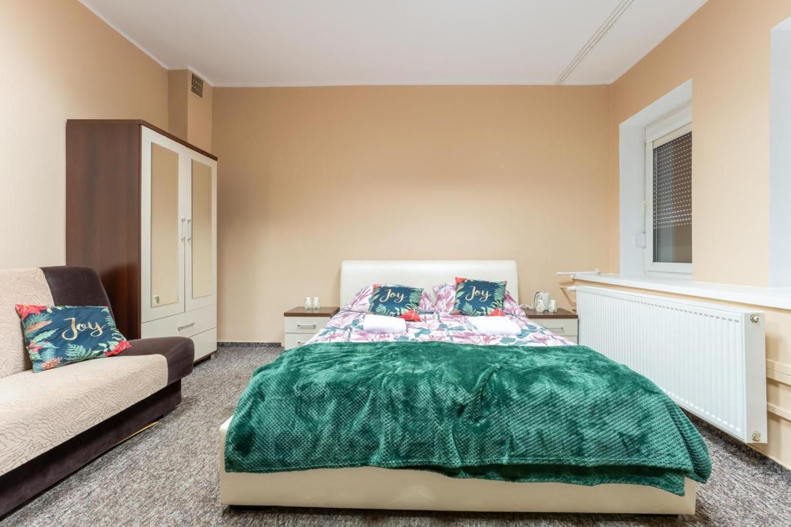 Quadruple Room with Shared Bathroom