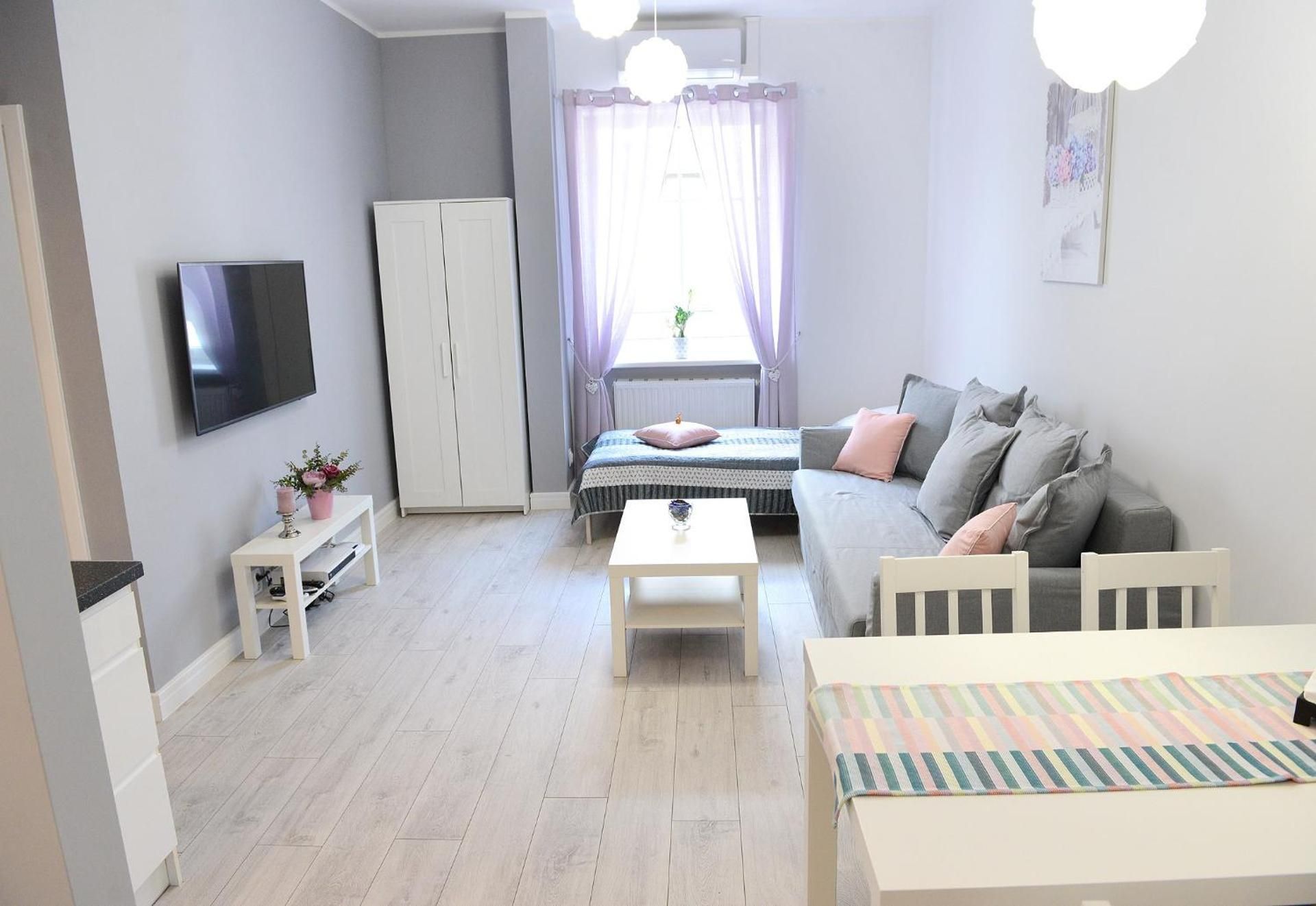 Studio Apartment
