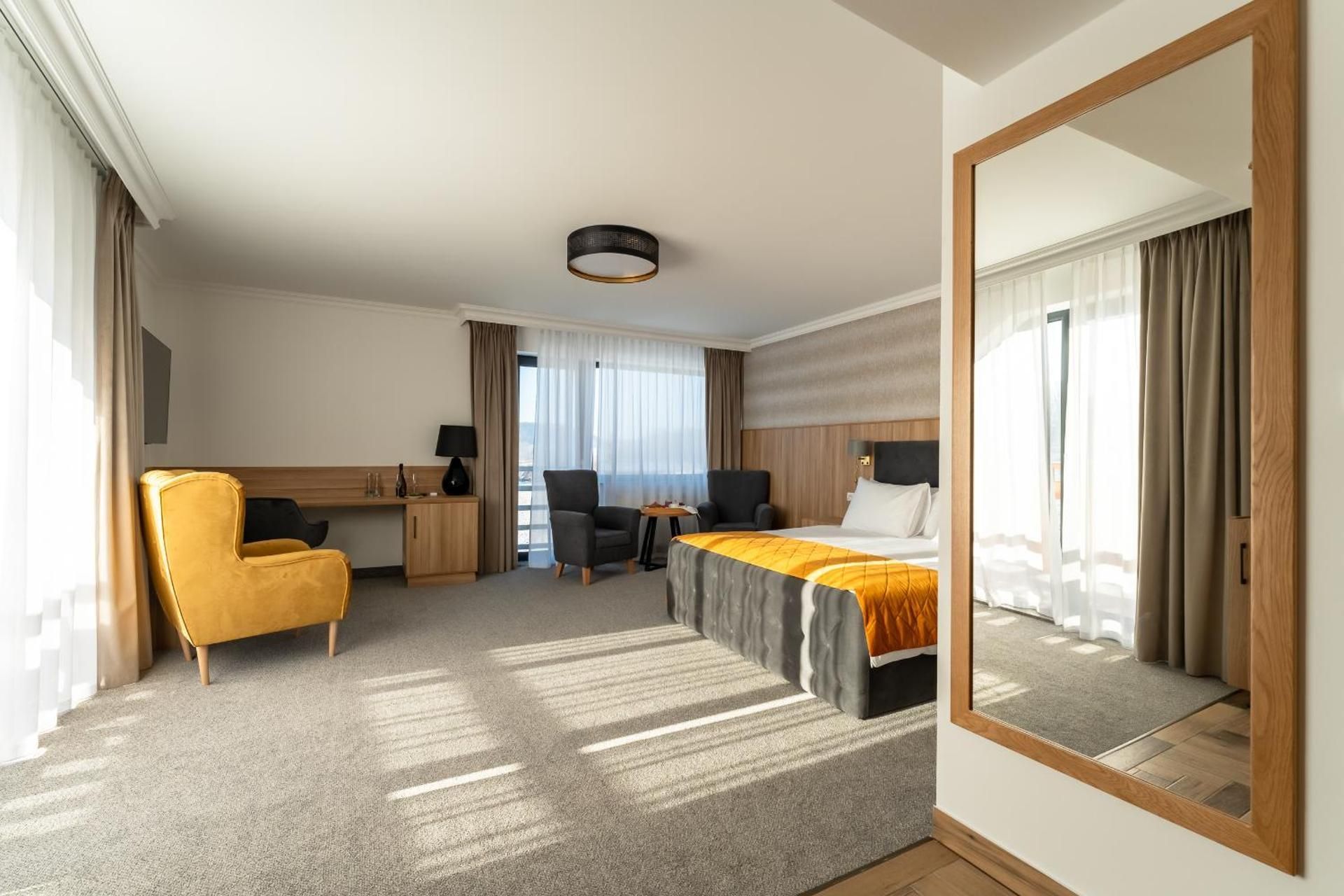 King Room with Mountain View