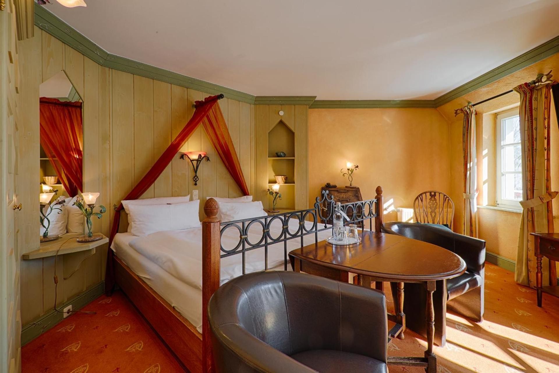 Classic Double Room