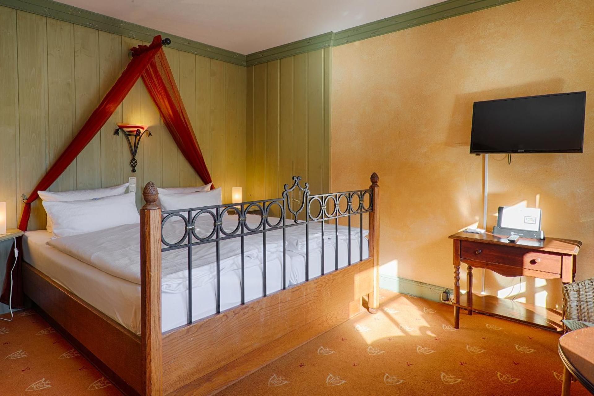 Classic Double Room