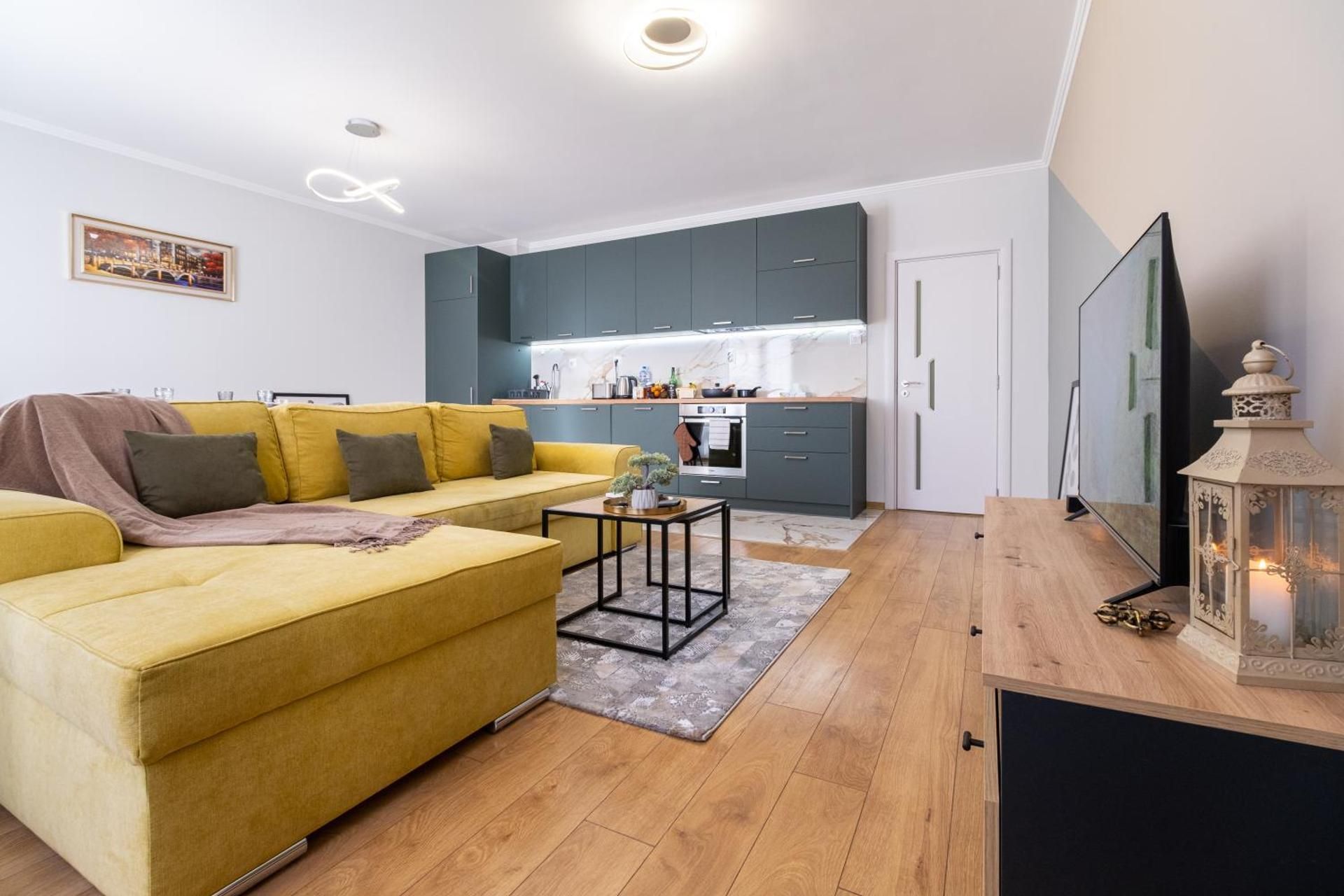 One-Bedroom Apartment