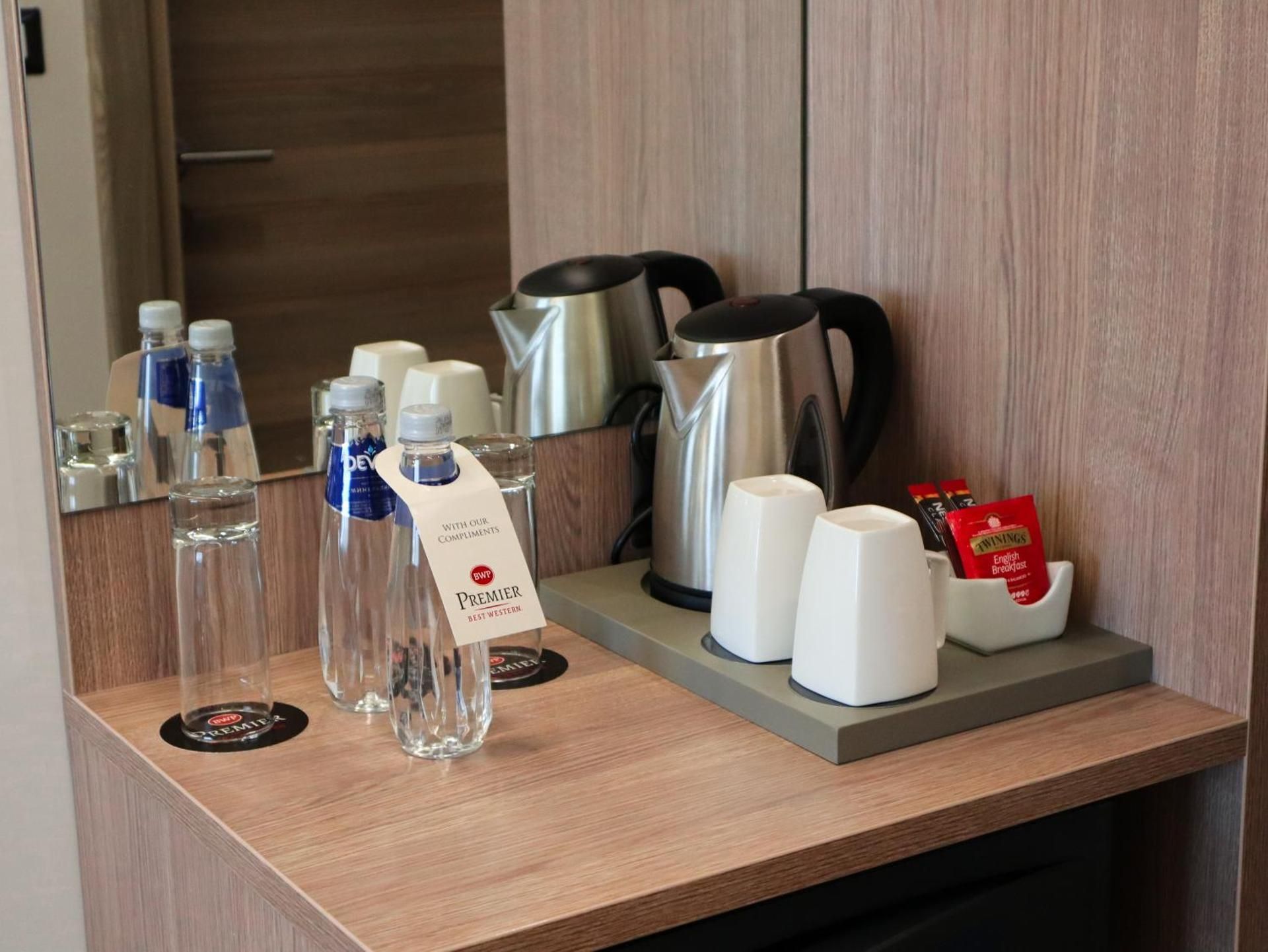 Double Room - Free Parking and Wifi