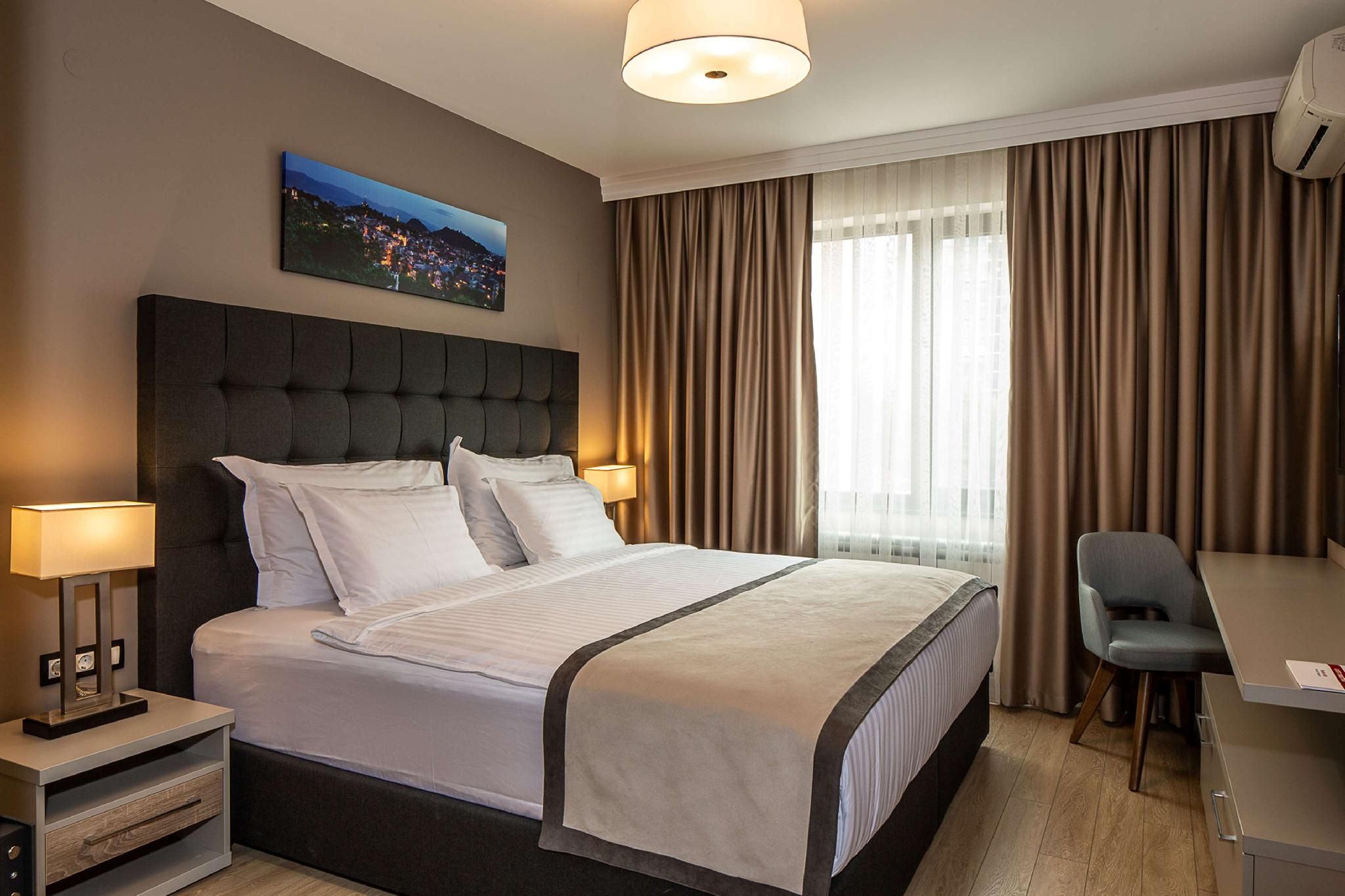 Suite-1 King Bed