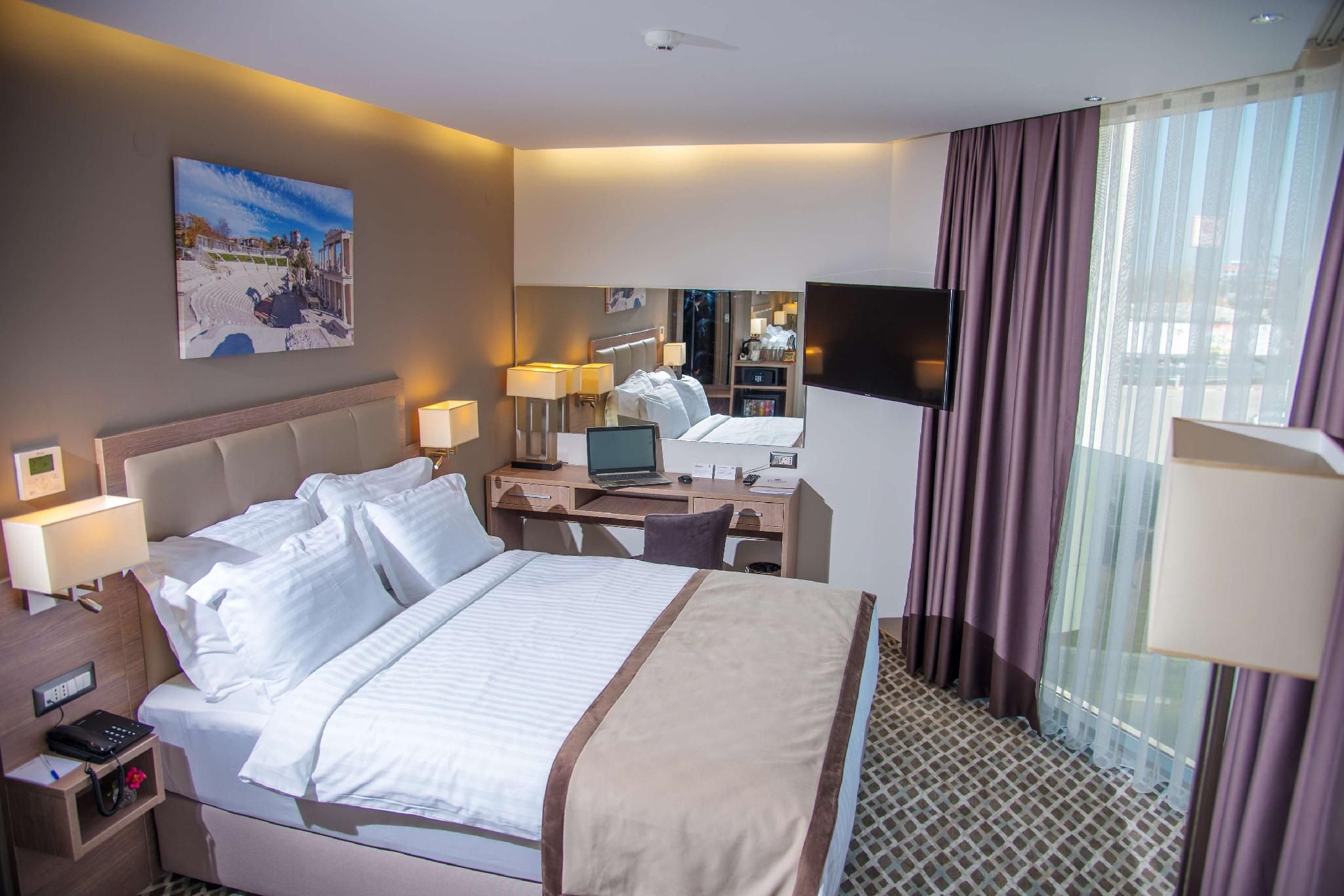 1 Double Bed
