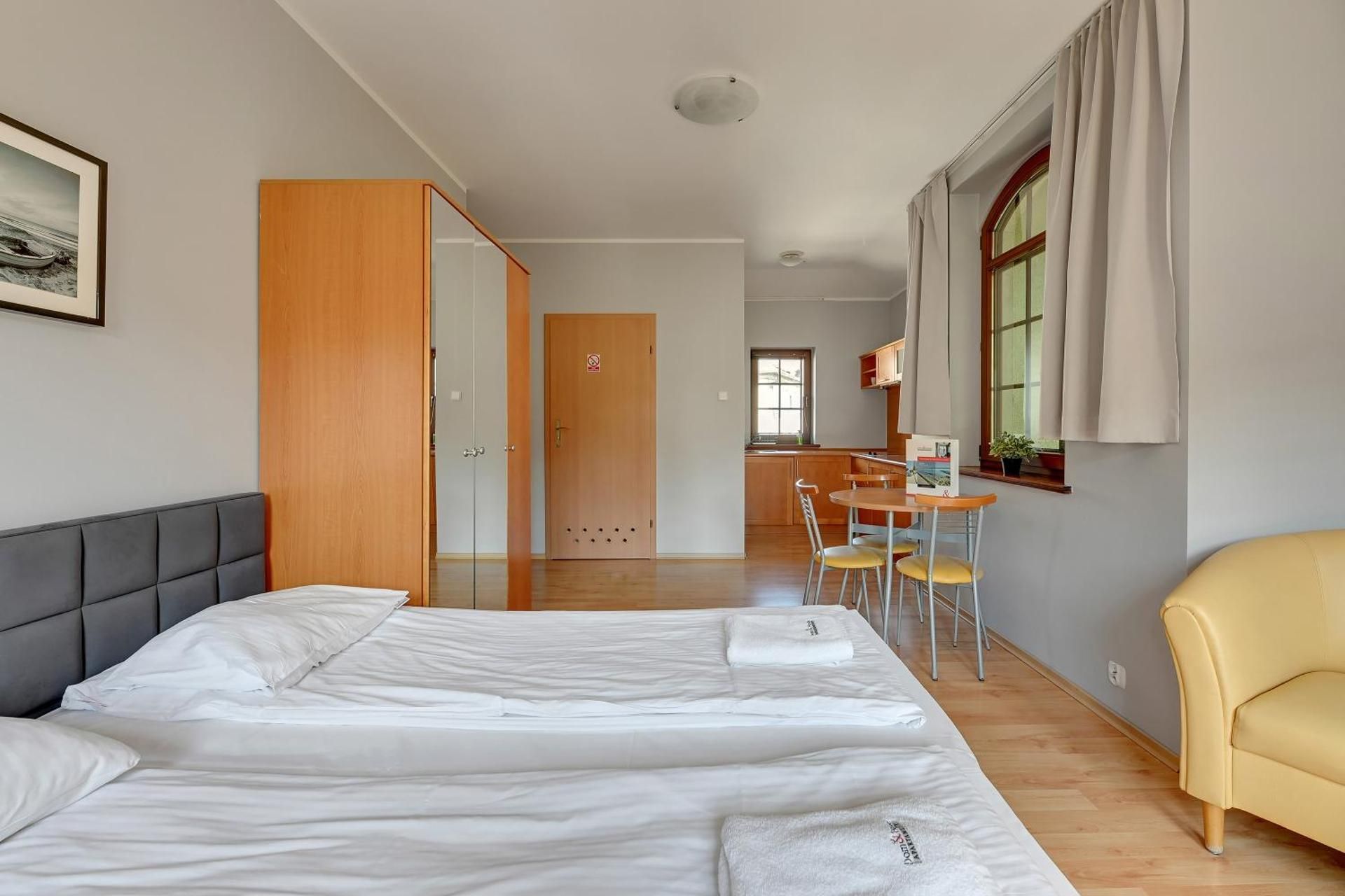 Apartment (2 Adults)