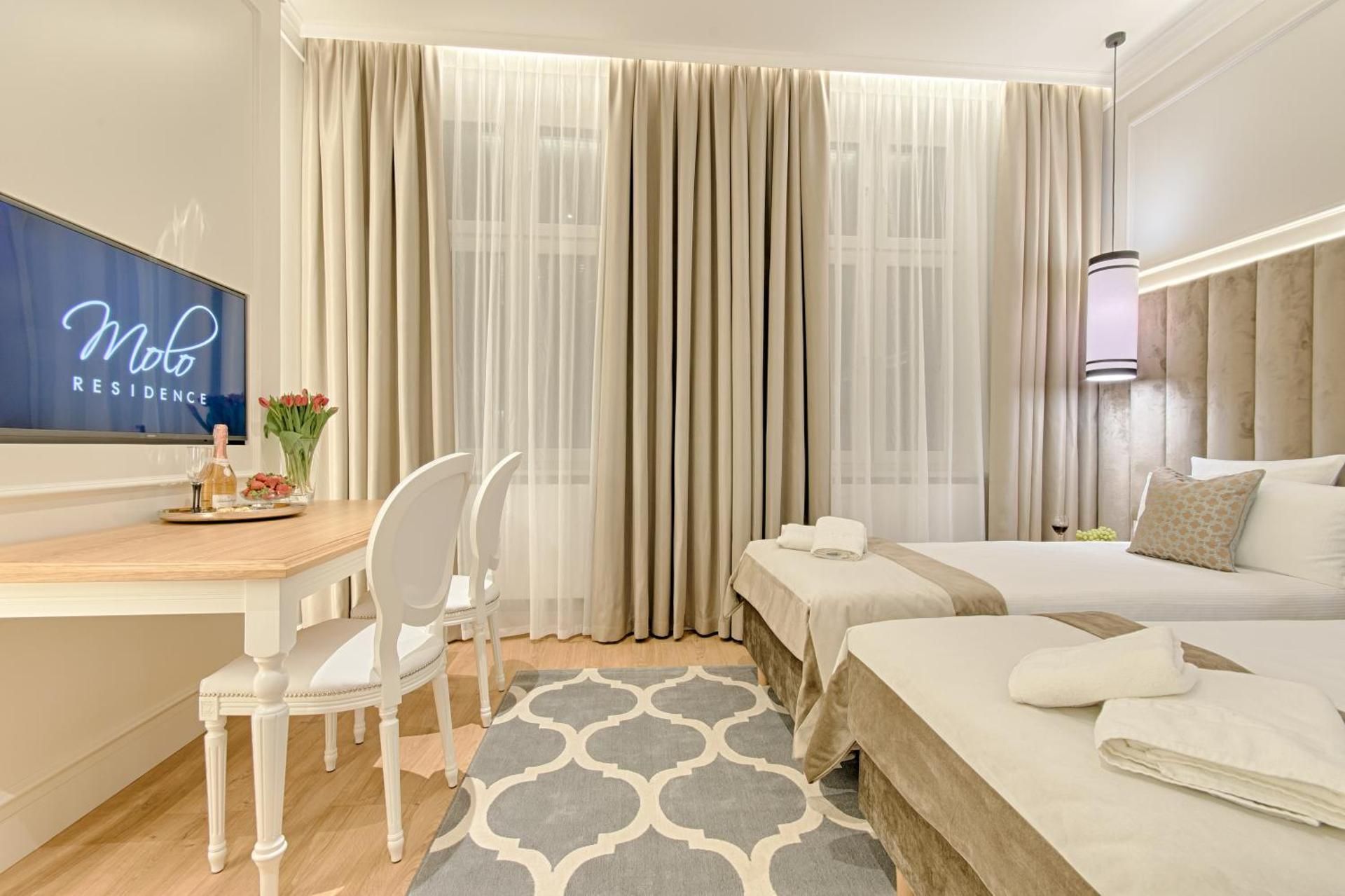Studio Apartment