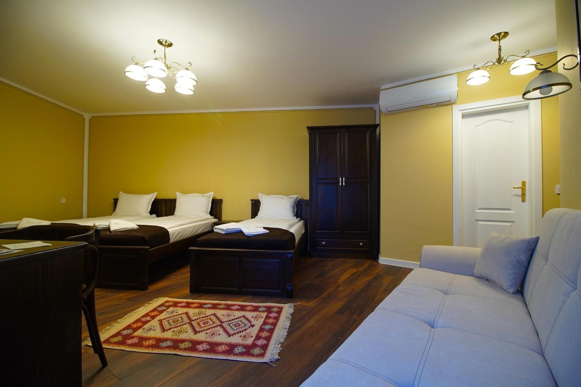 Duplex Quadruple Room