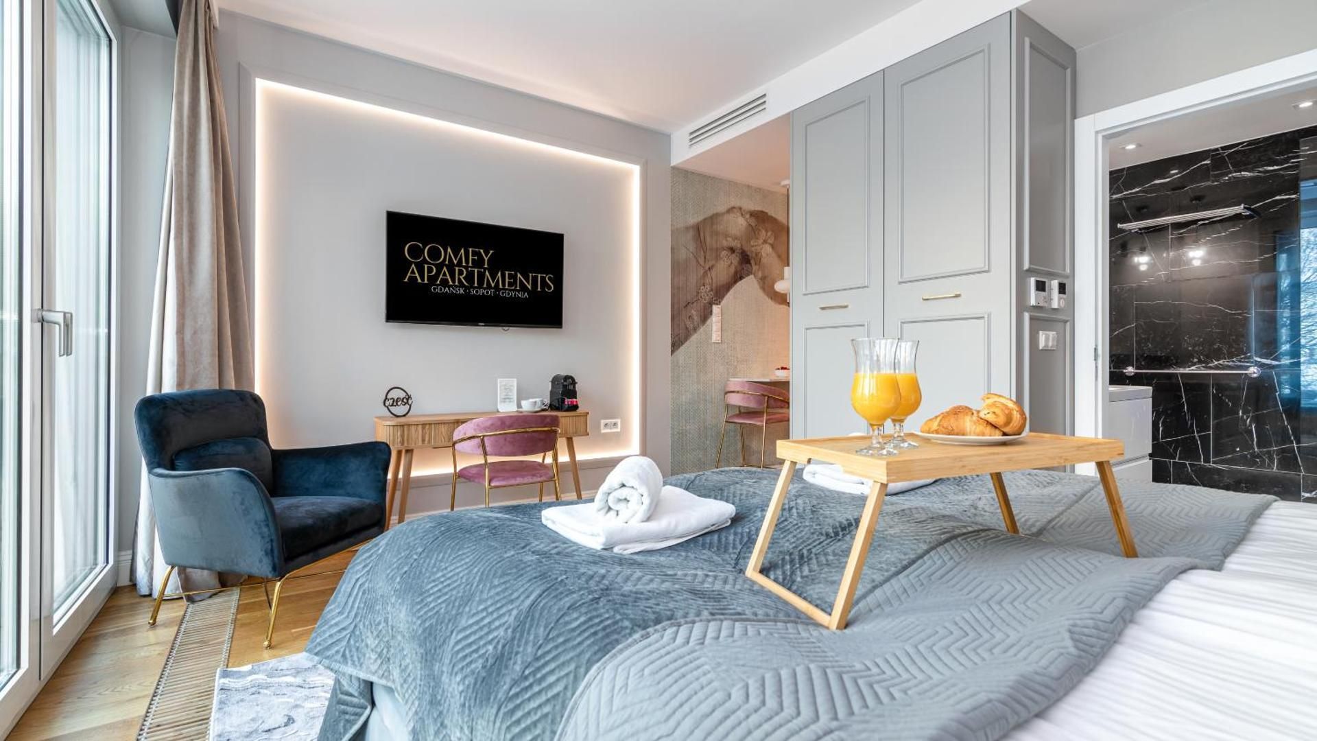 Studio Apartment