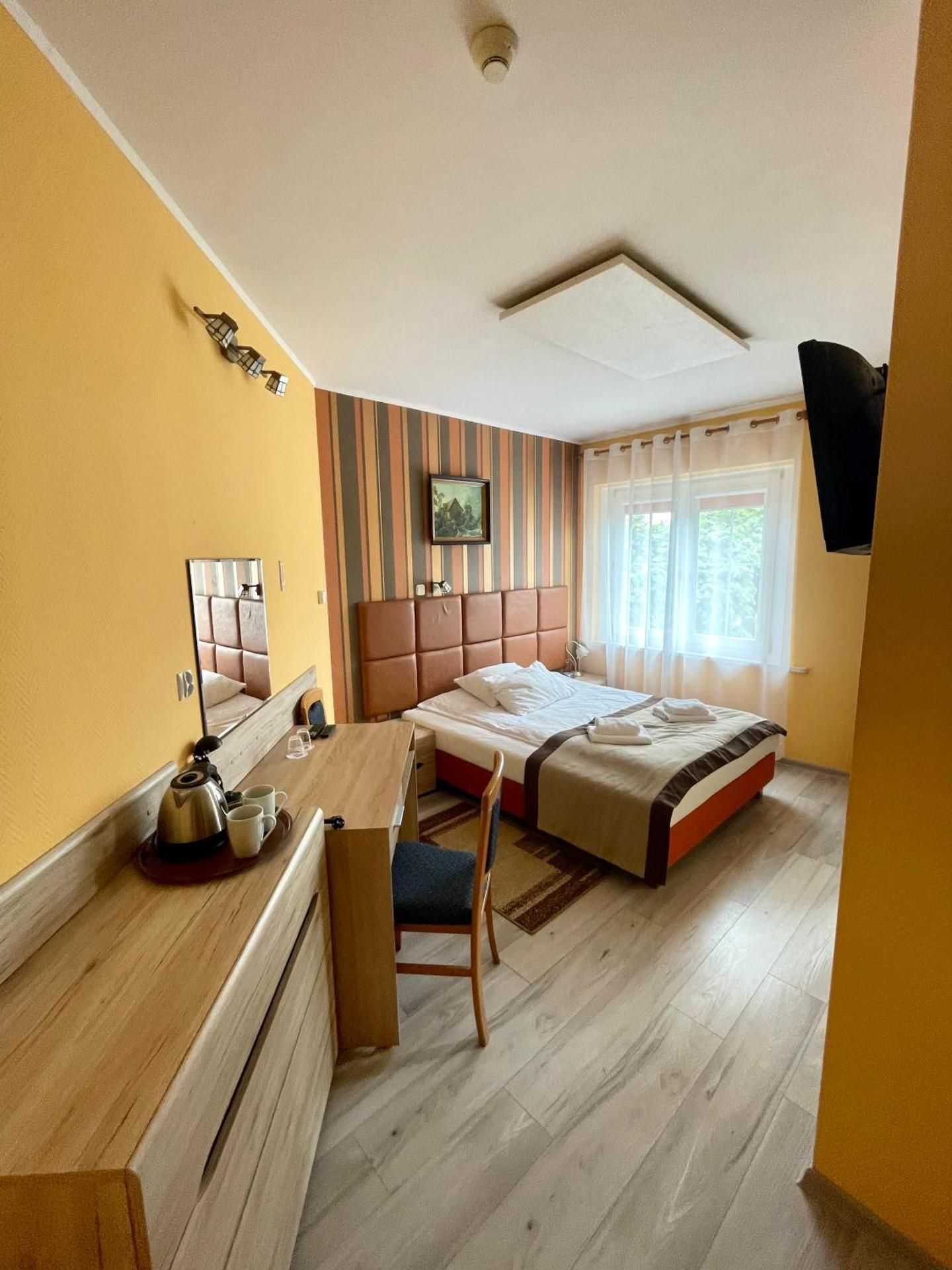 Deluxe Double Room on Ground Level with Sea View