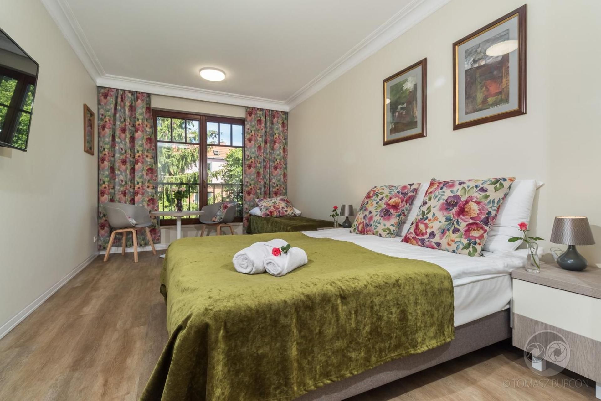 Triple Room with Private Bathroom