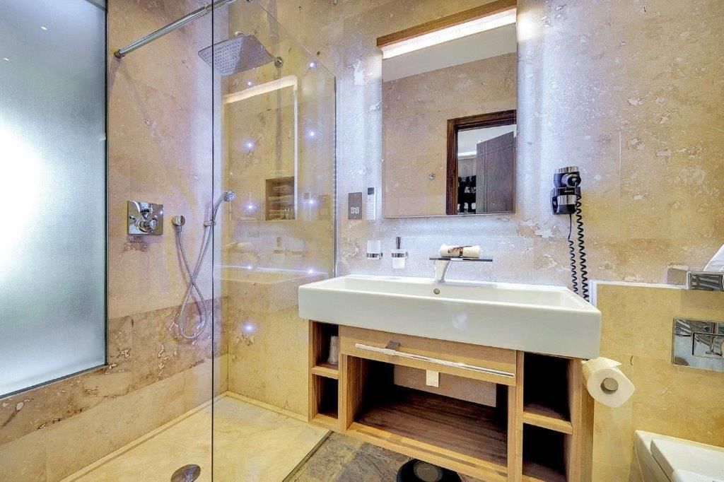 Double Room with Spa Bath