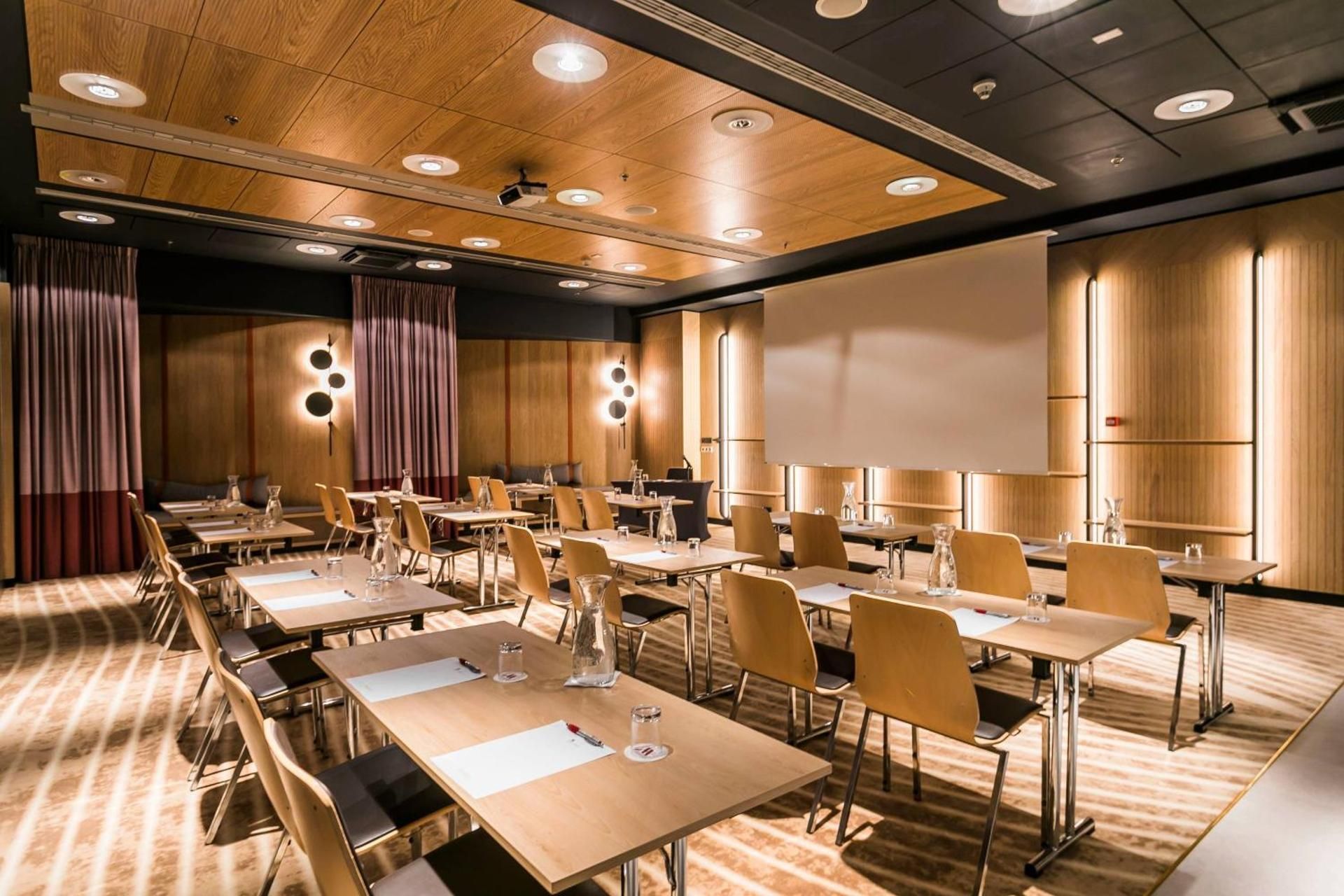 meeting room / ballrooms