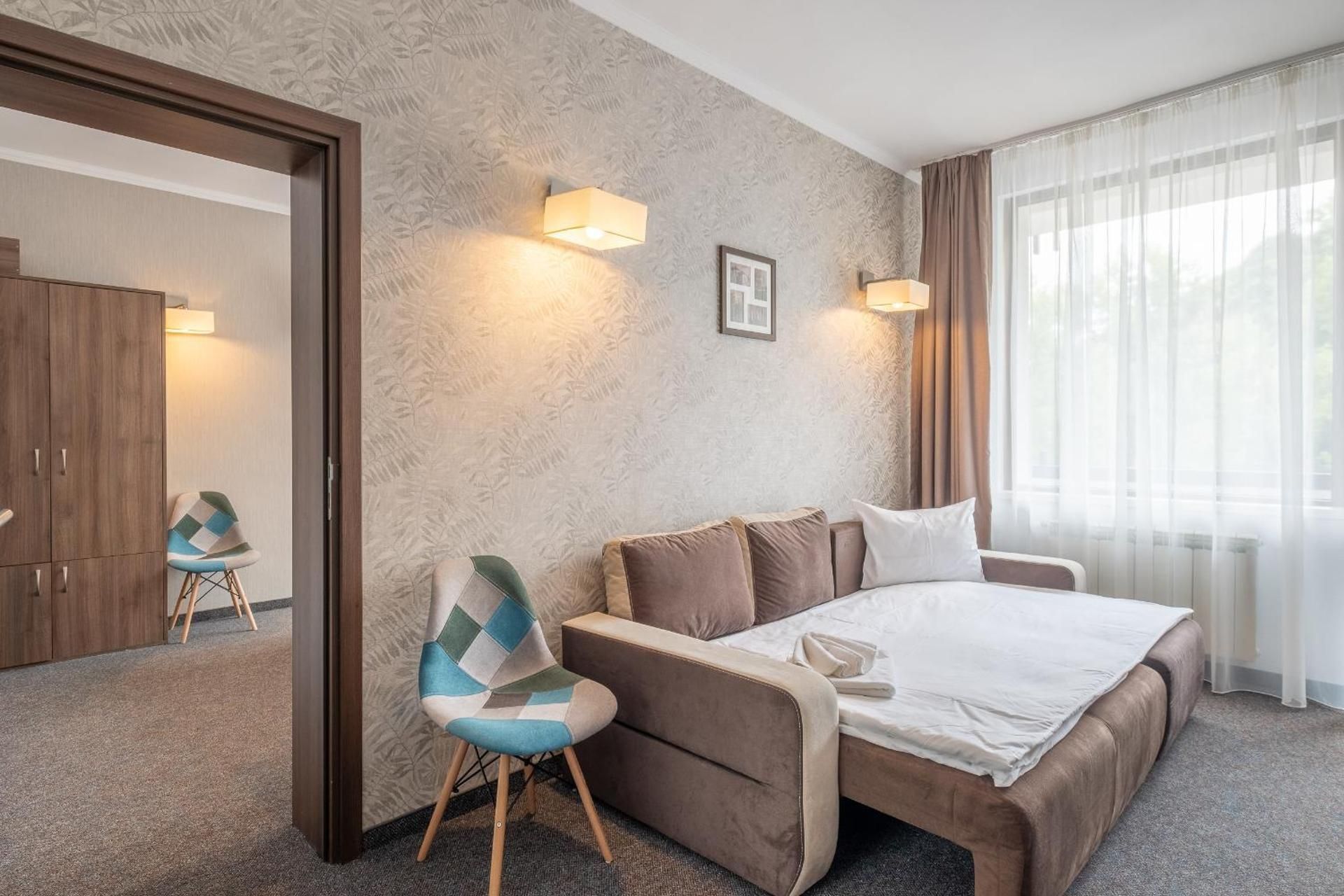 One-Bedroom Suite (3 Adults) - Free Relax Zone