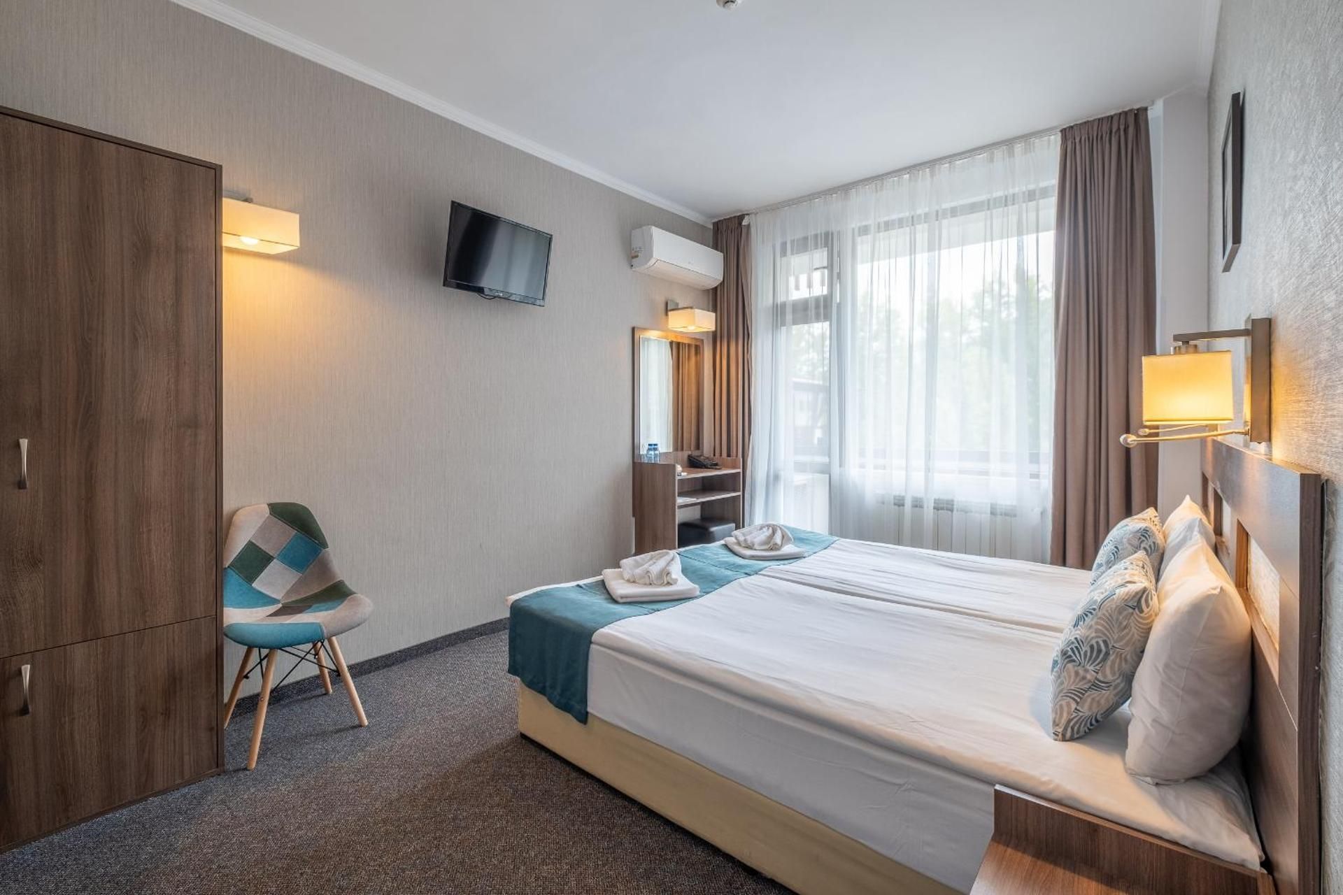 One-Bedroom Suite (2 Adults + 2 Children) - Free Relax Zone