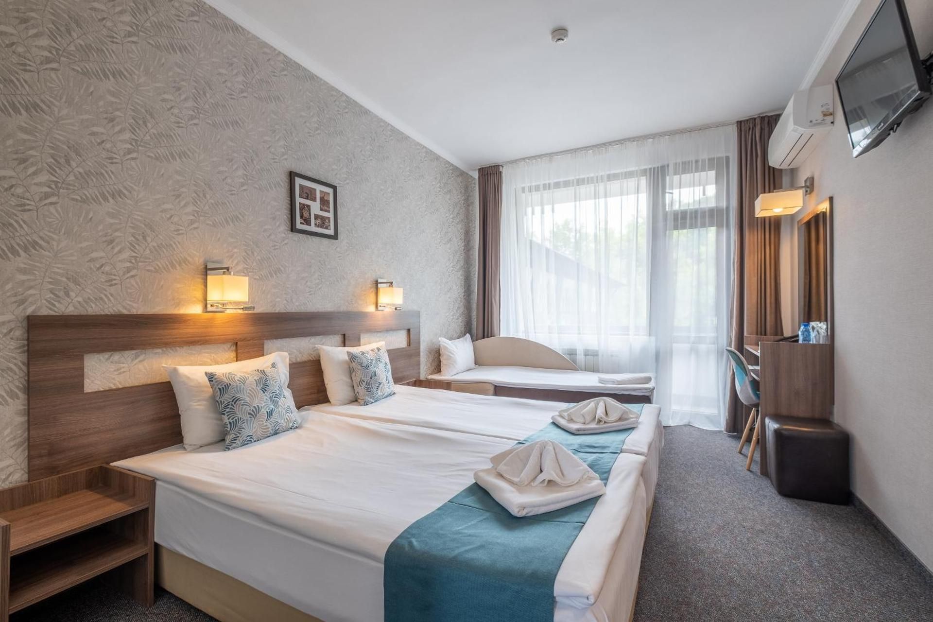 Twin Room with Balcony (2 Adults + 1 Child) - Free Relax Zone