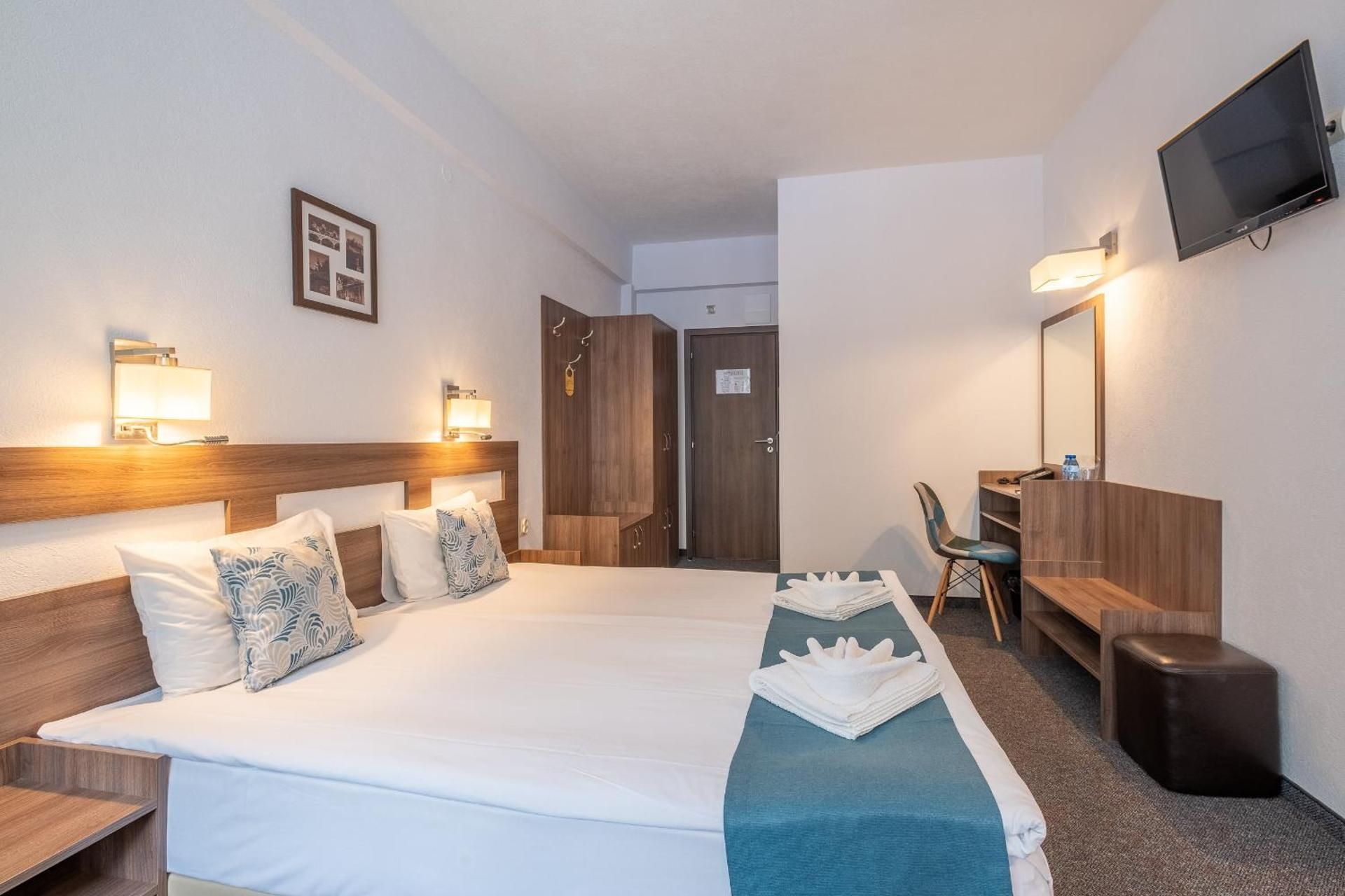 Twin Room with Balcony - Free Relax Zone