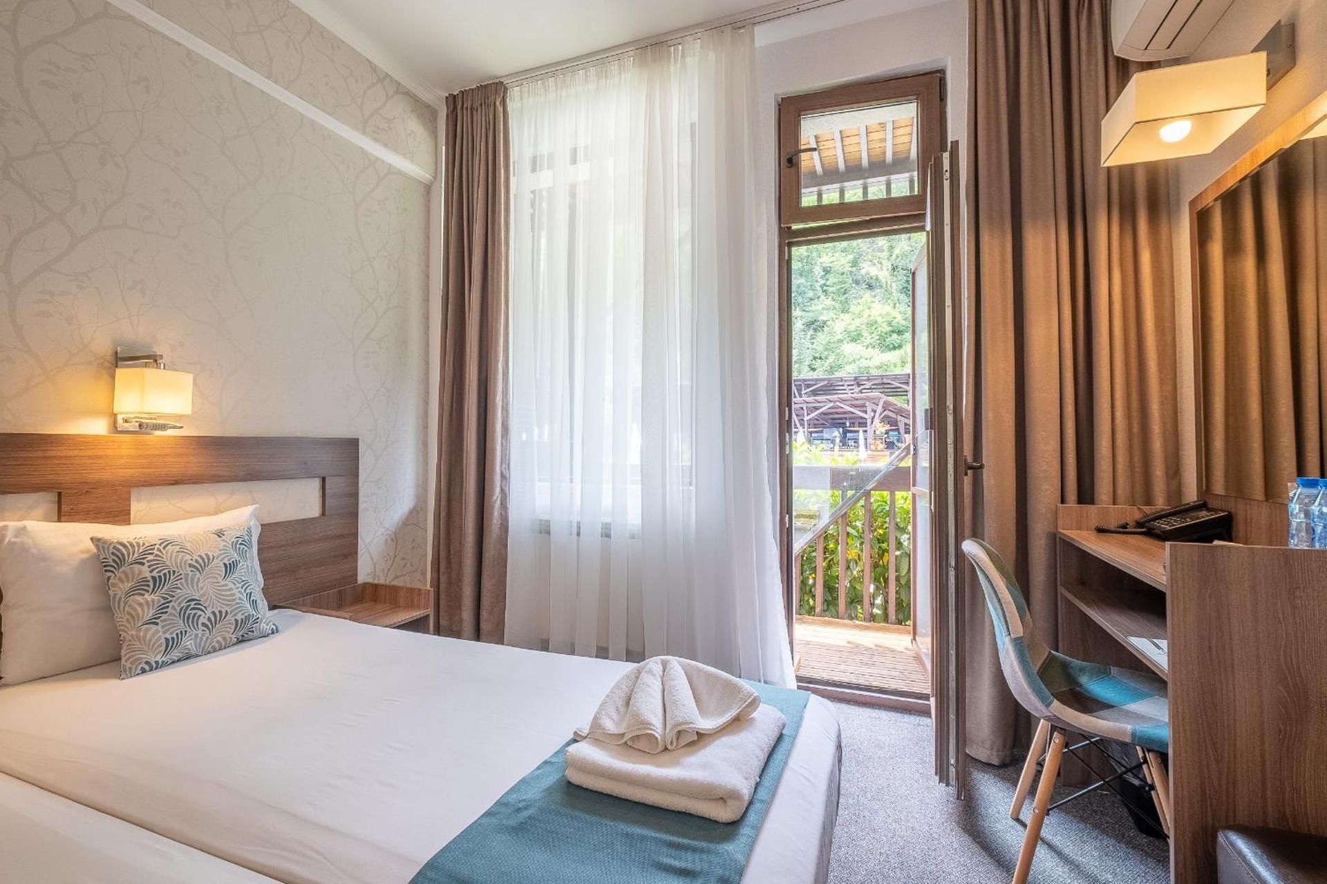 Twin Room with Balcony - Free Relax Zone