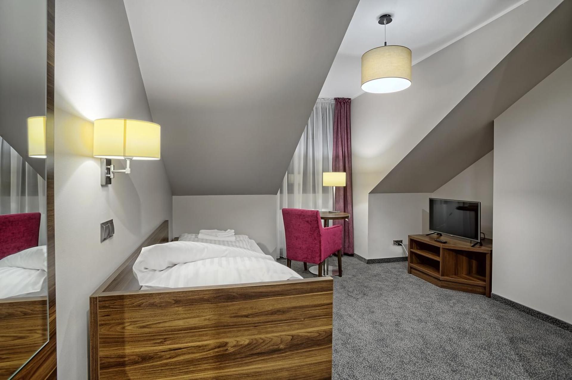 Small Single Room