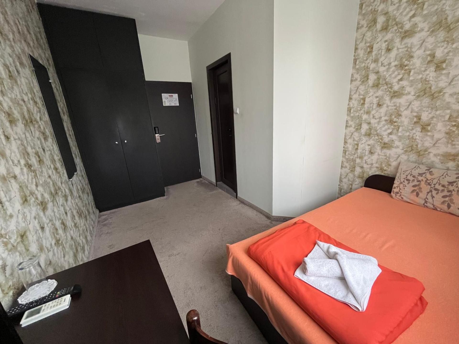 Single Room with Shower