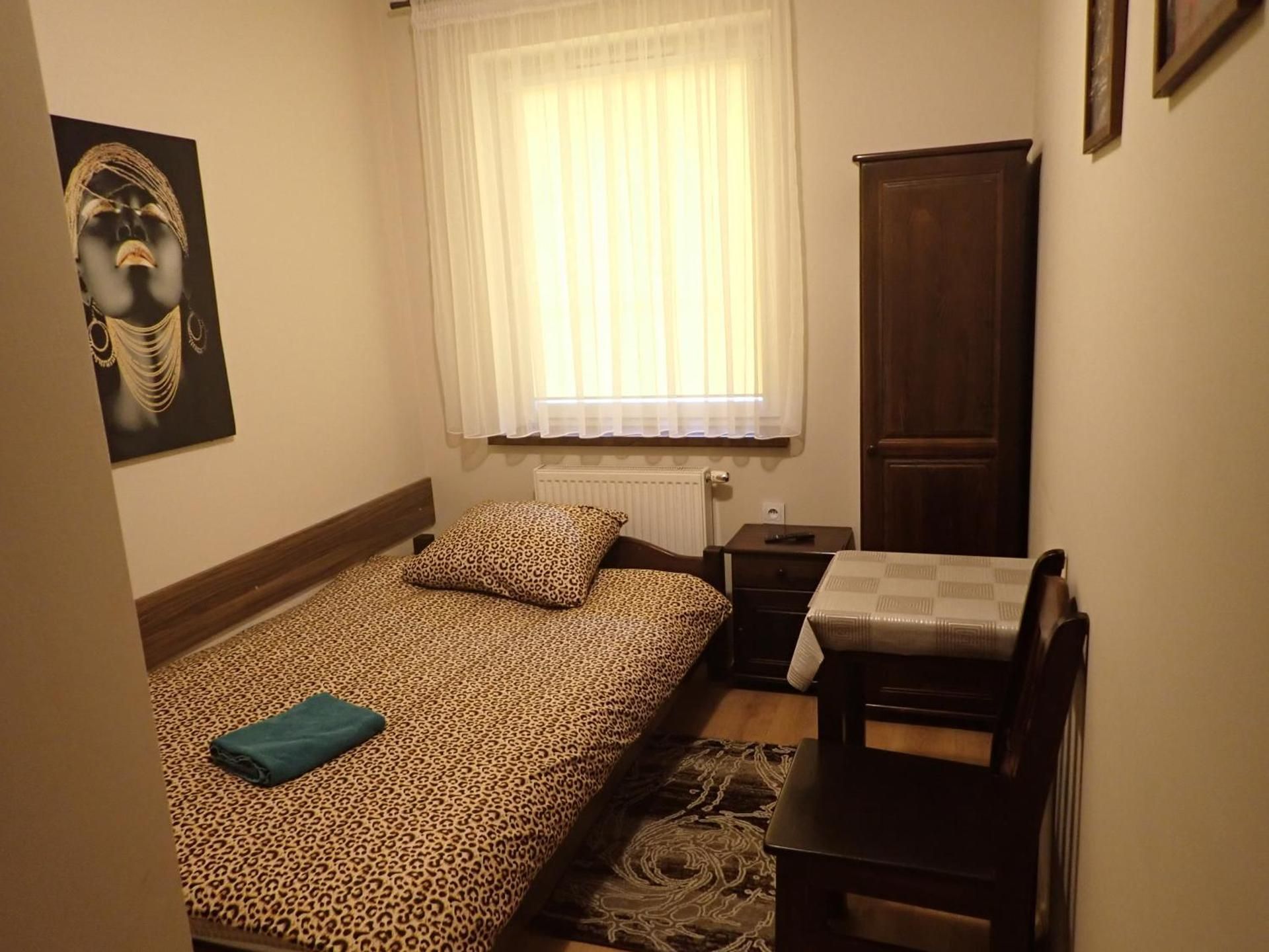 Single Room With Private Bathroom