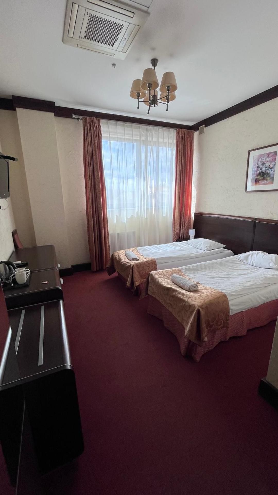 Twin Room with Bathroom